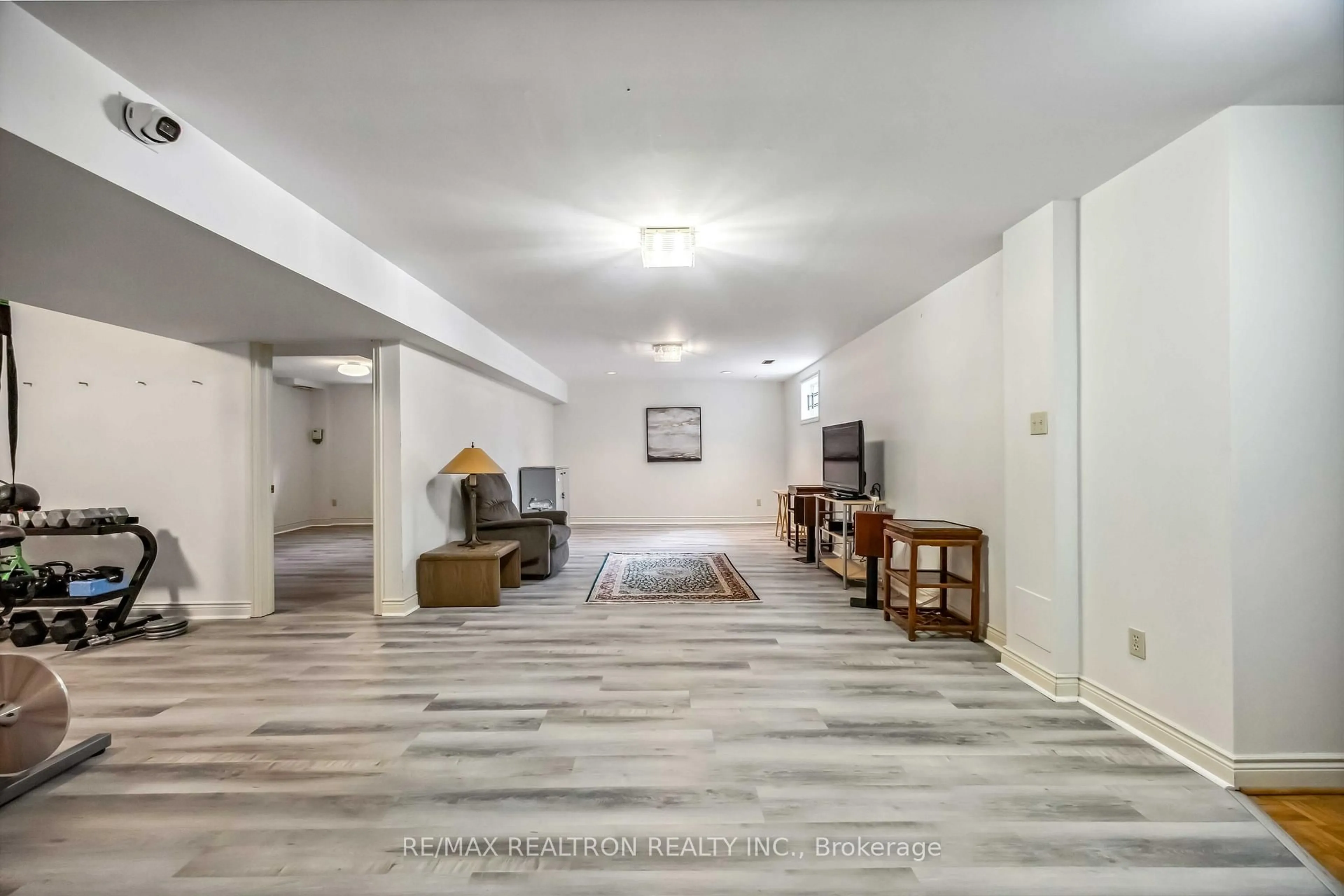 Unknown for 16 Ida St, Markham Ontario L3T 1X5