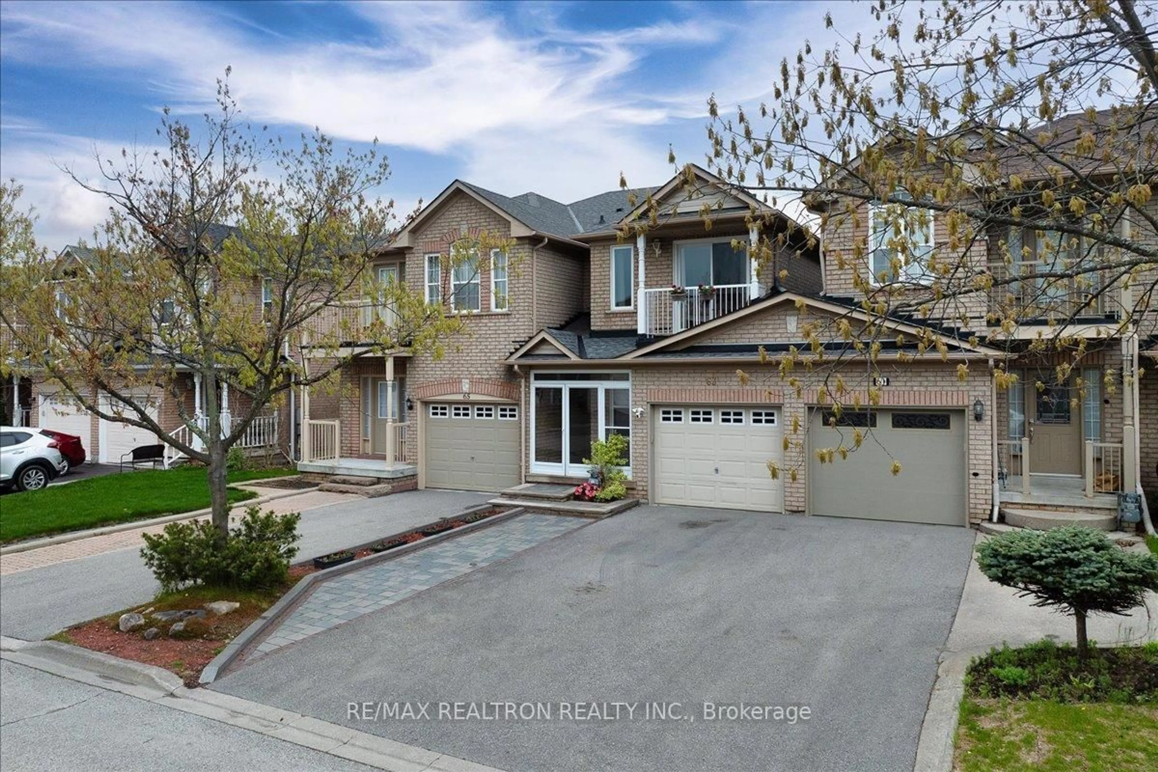 Unknown for 63 Carousel Cres, Richmond Hill Ontario L4E 3X6