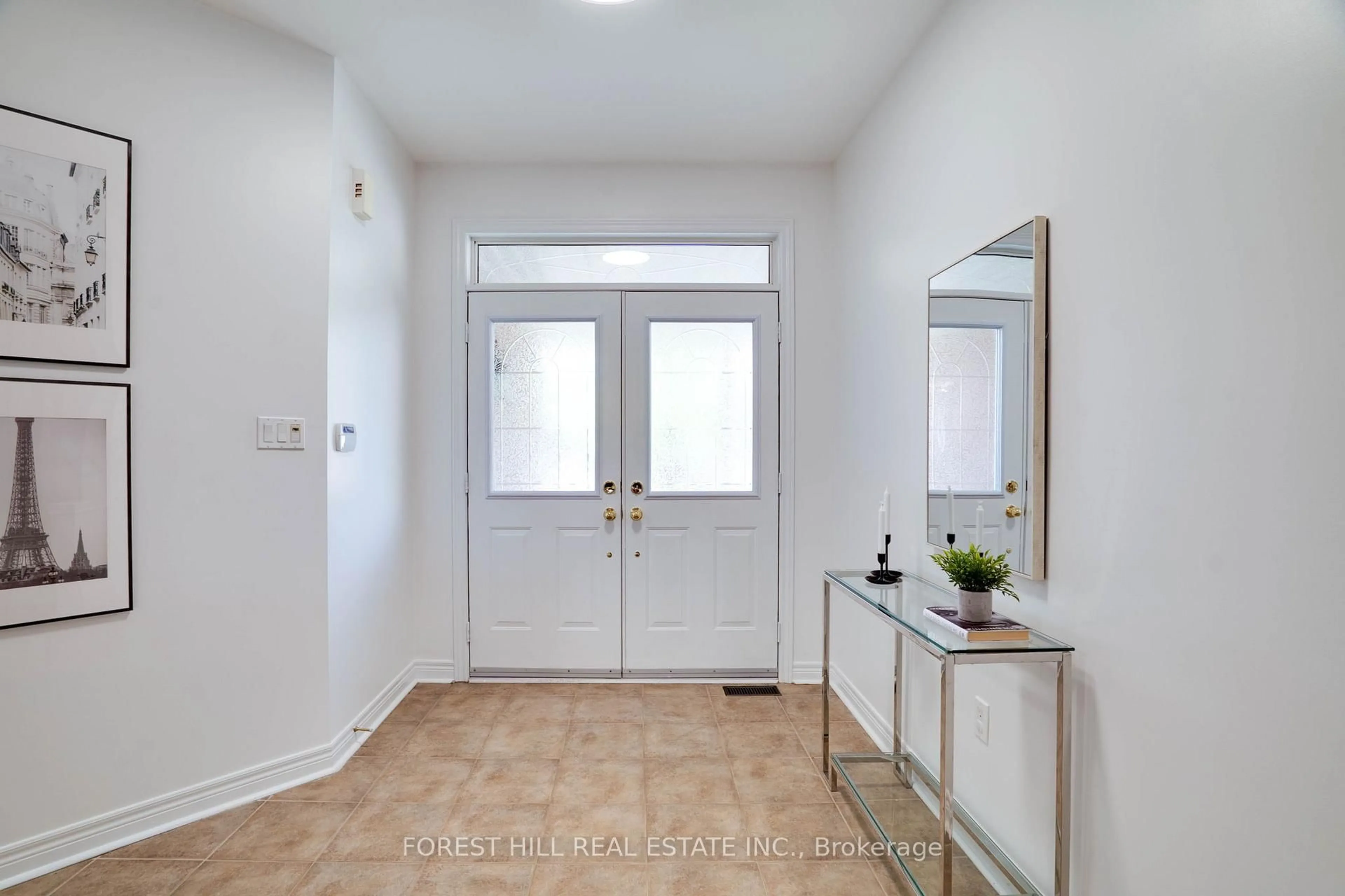 Indoor entryway for 73 Balsamwood Rd, Vaughan Ontario L4J 9E3