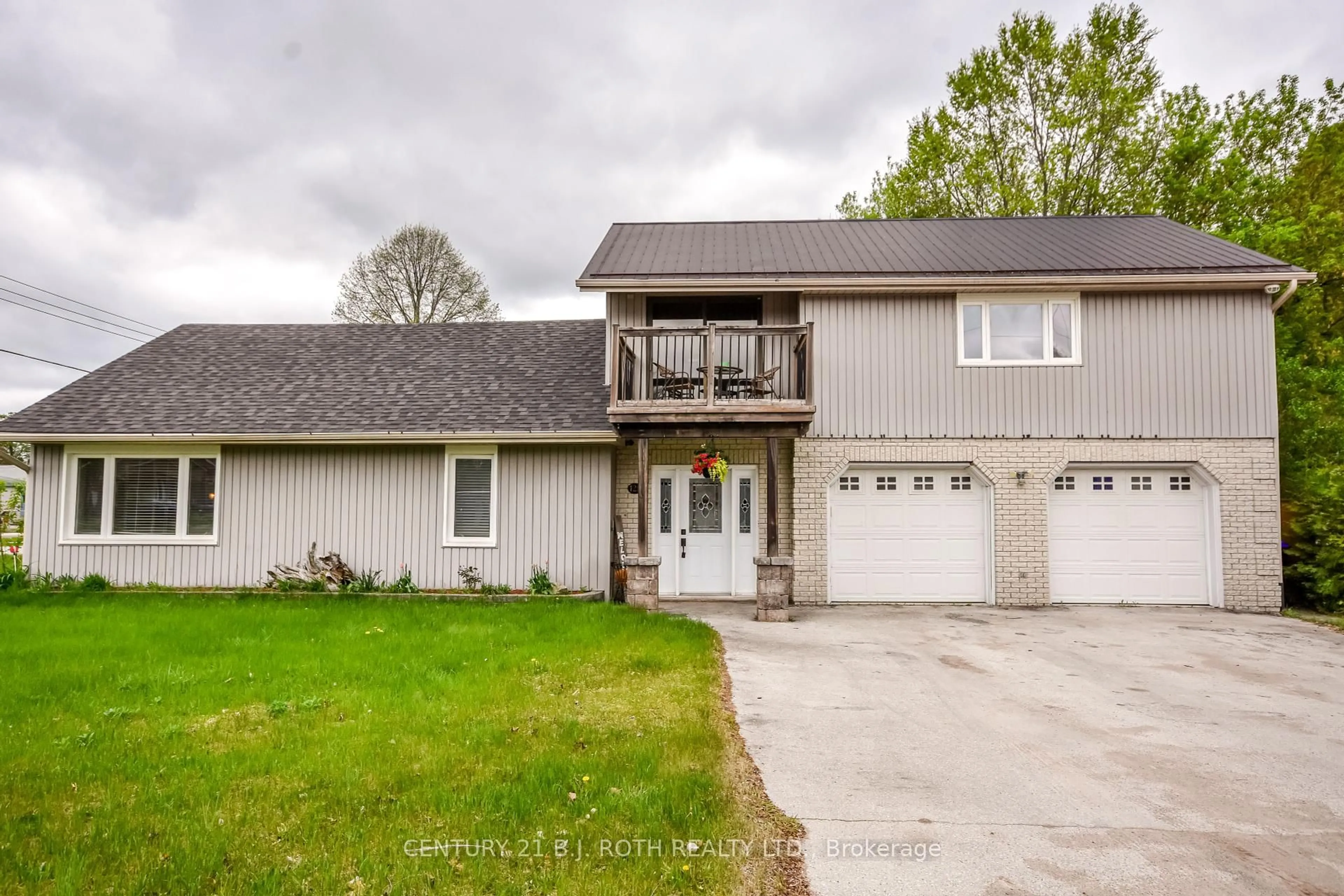 Home with vinyl exterior material, street for 129 AUBURN St, Essa Ontario L0M 1B0