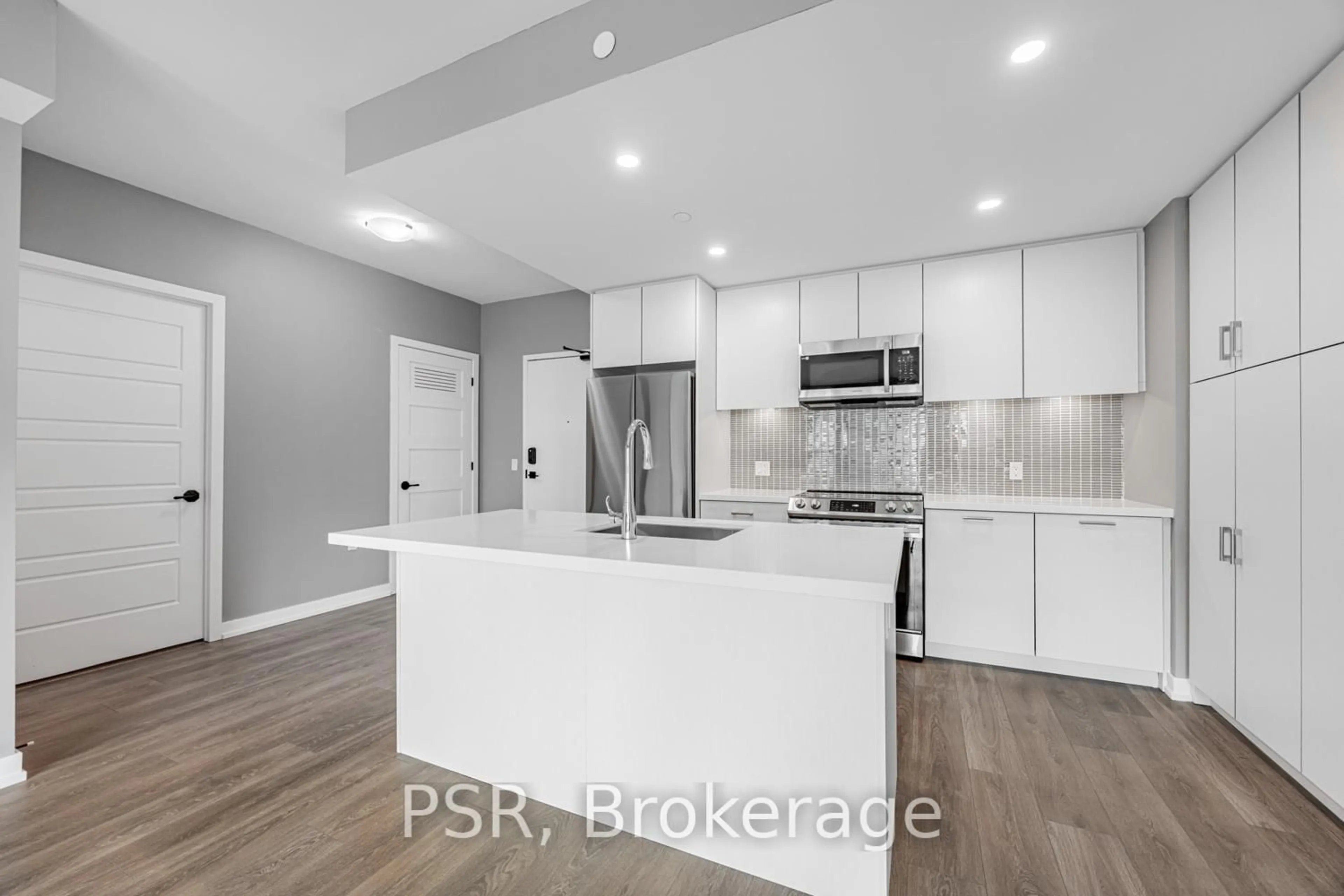 Open concept kitchen, unknown for 415 Sea Ray Ave #233, Innisfil Ontario L9S 0N9