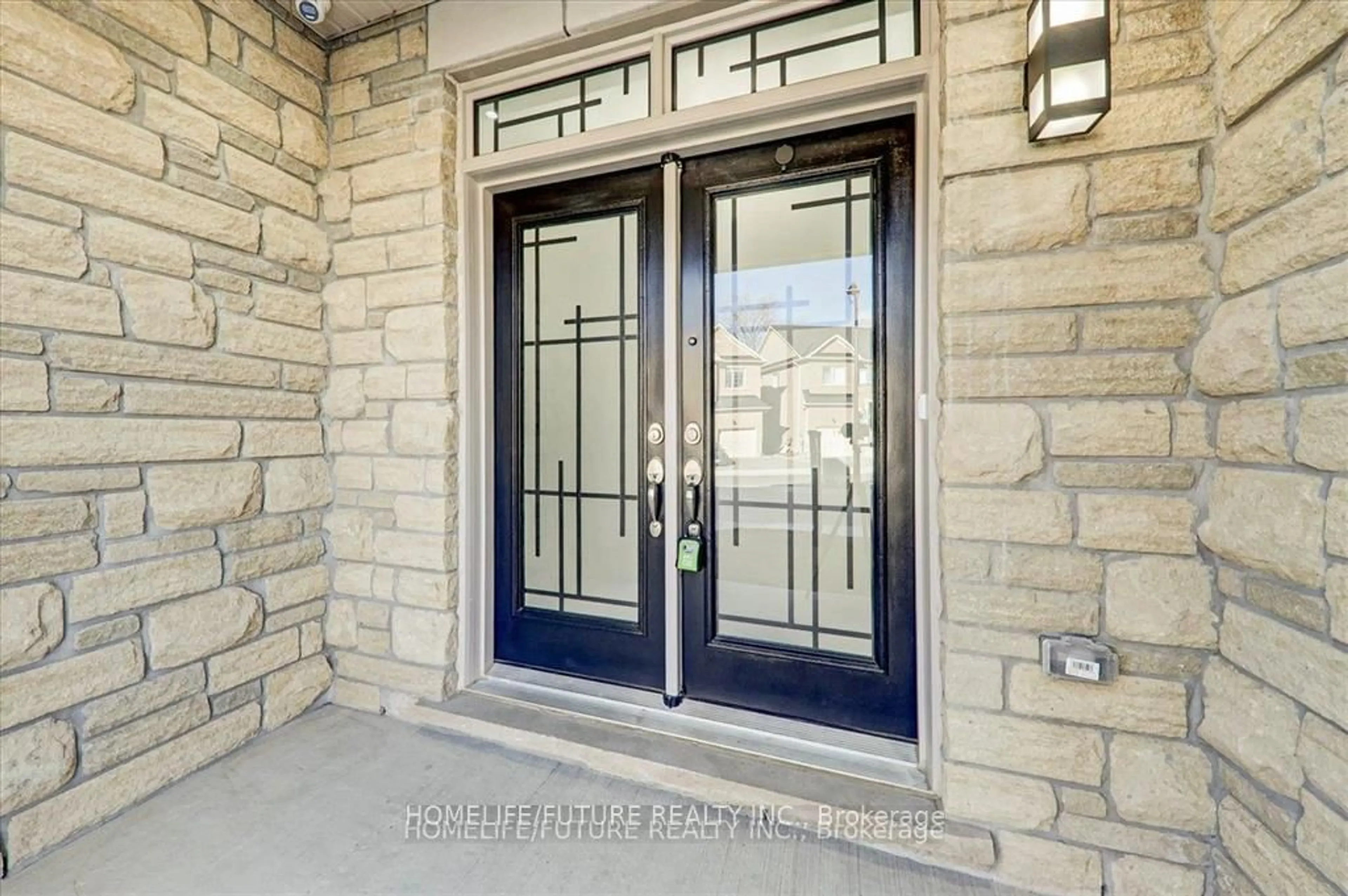 Indoor entryway for 4 Ryler Way, Markham Ontario L3S 0E7