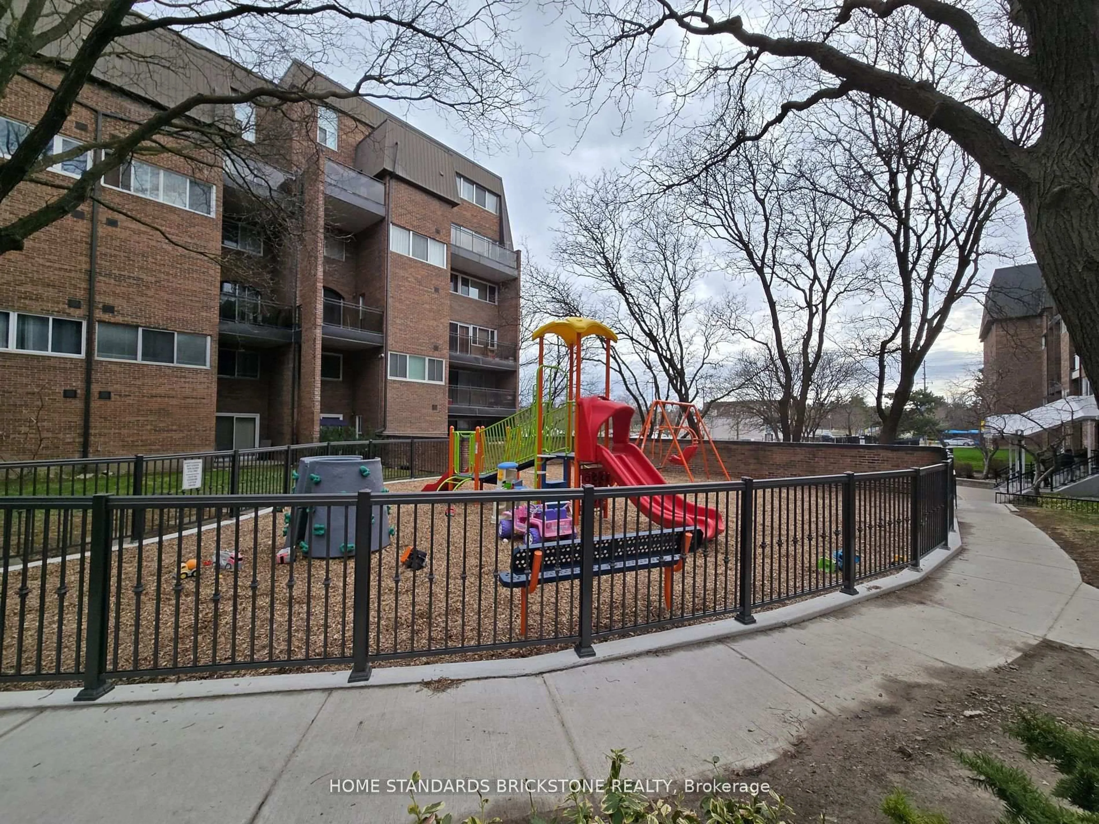 Unknown for 16 Elgin St #202, Markham Ontario L3T 4T4
