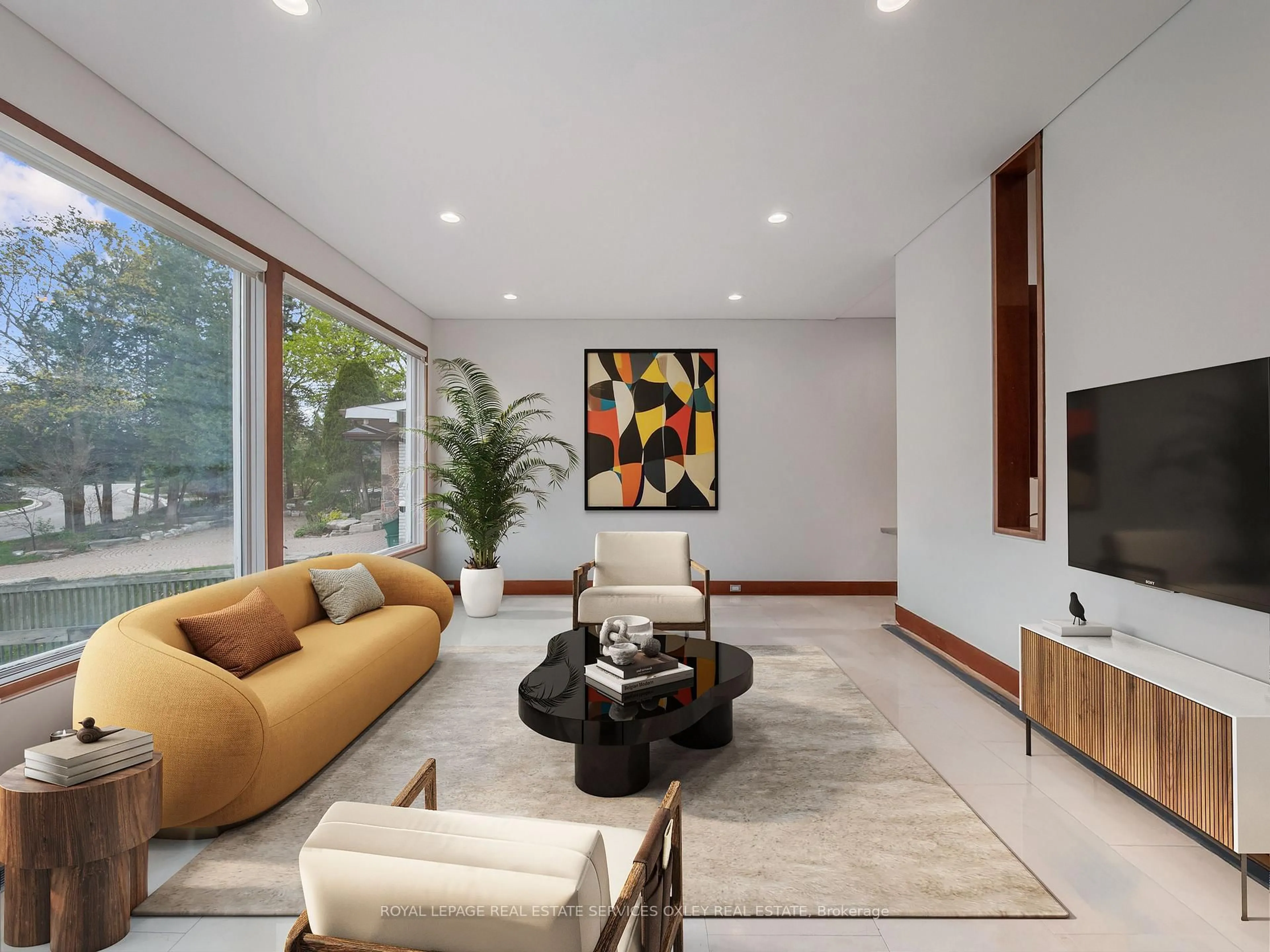 Living room with furniture, unknown for 33 Fairway Heights Dr, Markham Ontario L3T 3A7