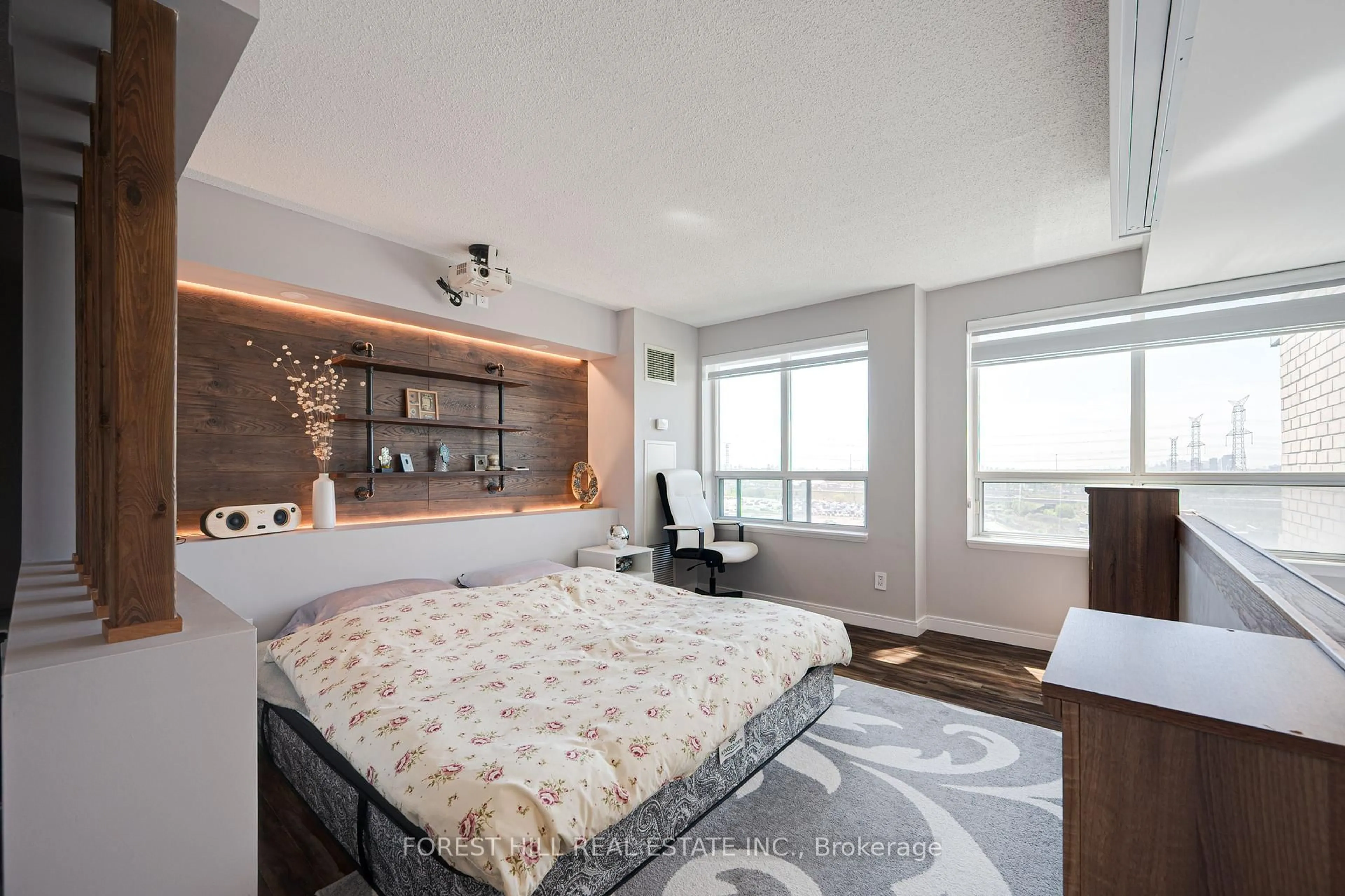 Bedroom with bed, unknown for 39 Oneida Cres #920, Richmond Hill Ontario L4B 4T9