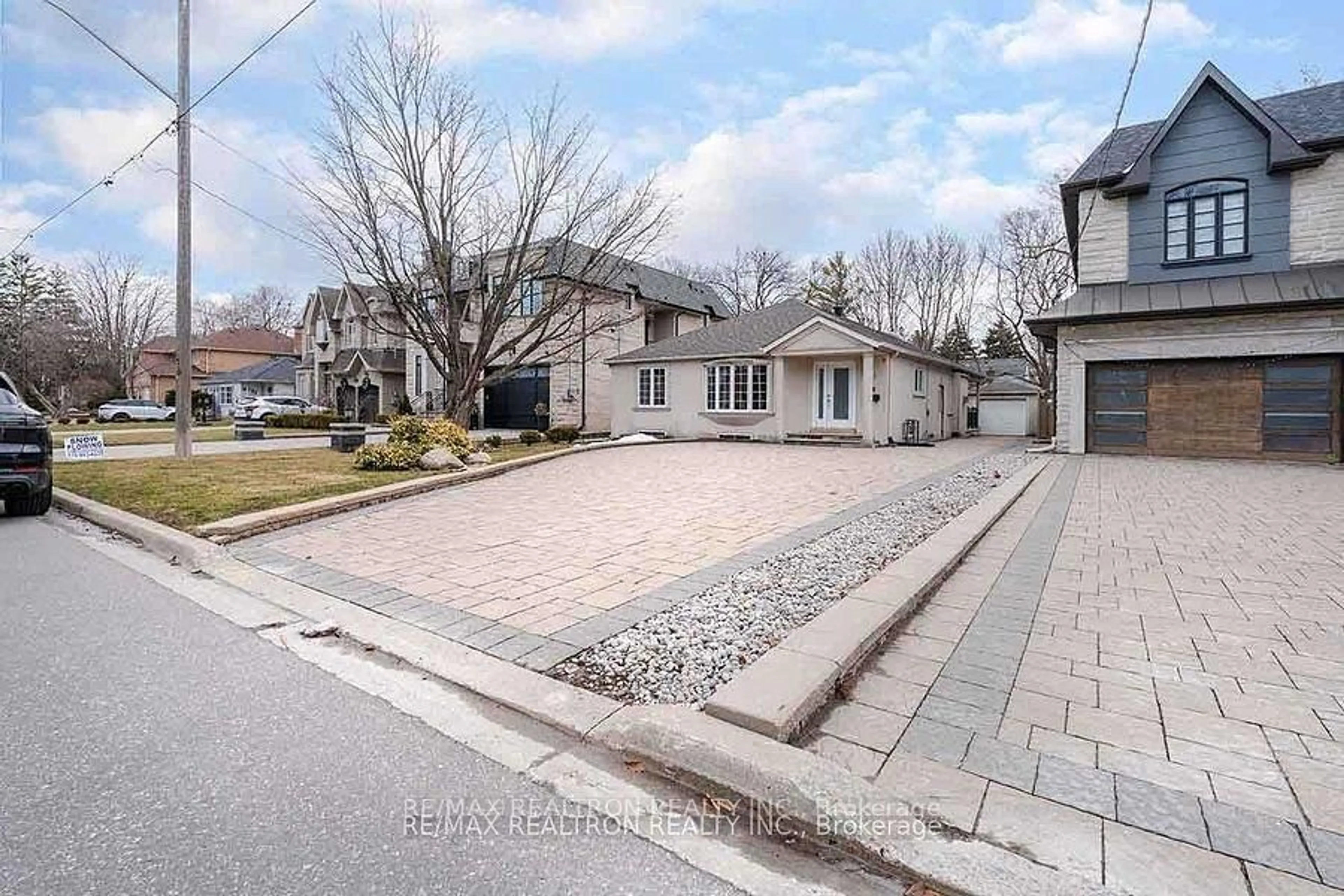 Unknown for 53 Woodward Ave, Markham Ontario L3T 1E6