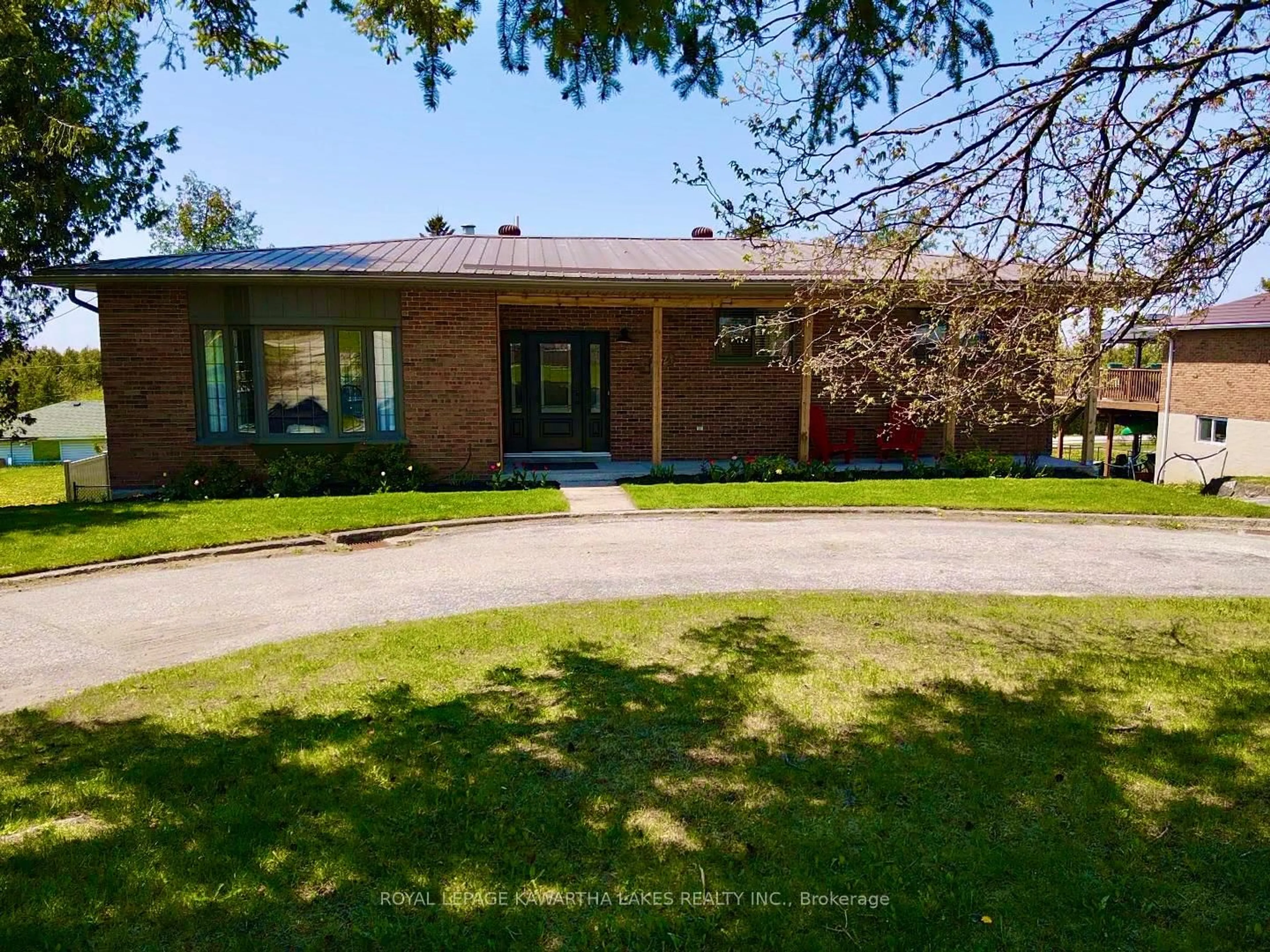A pic from outside/outdoor area/front of a property/back of a property/a pic from drone, street for 674 Osborne St, Brock Ontario L0K 1A0