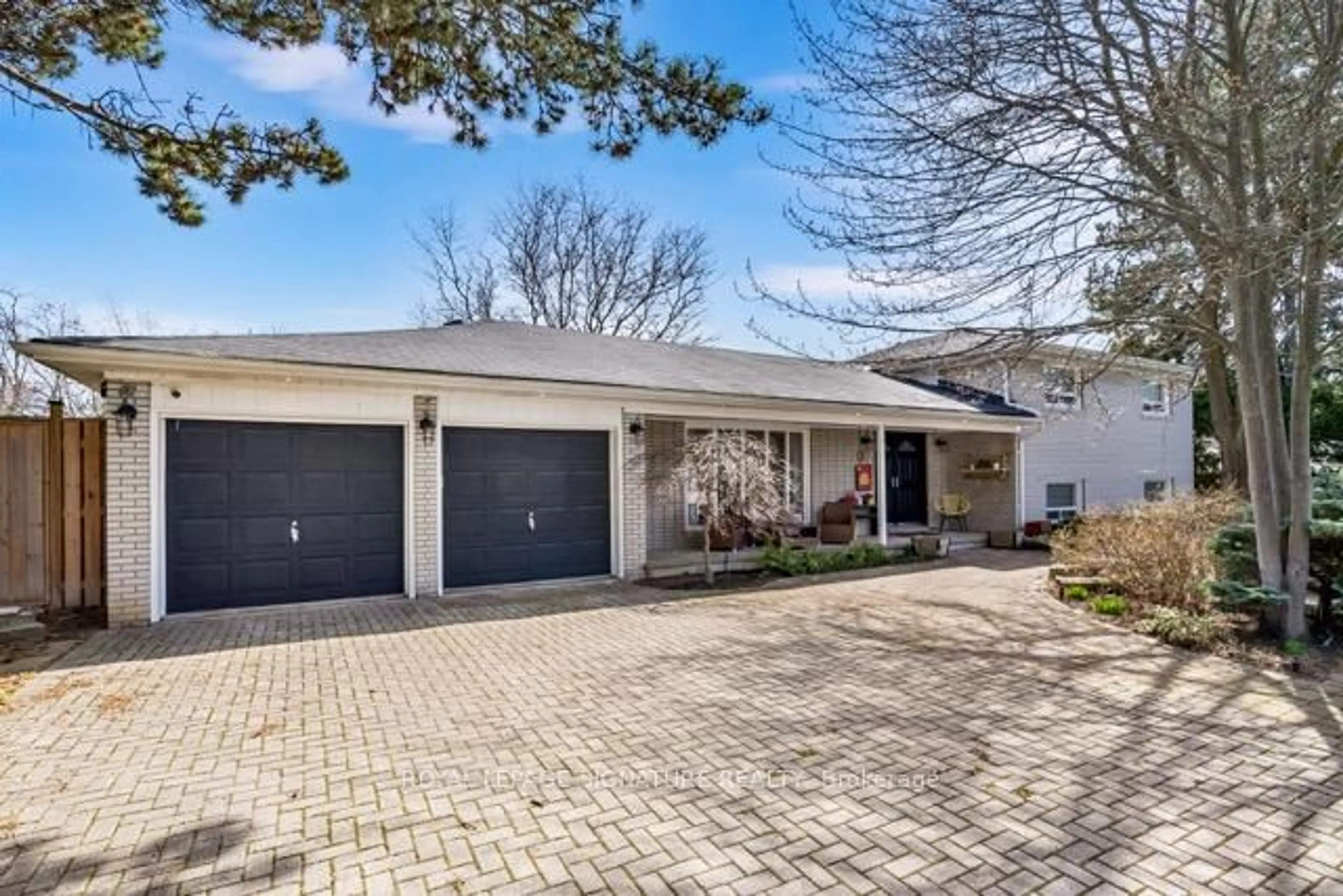 Unknown for 3 Wildrose Cres, Markham Ontario L3T 1N6