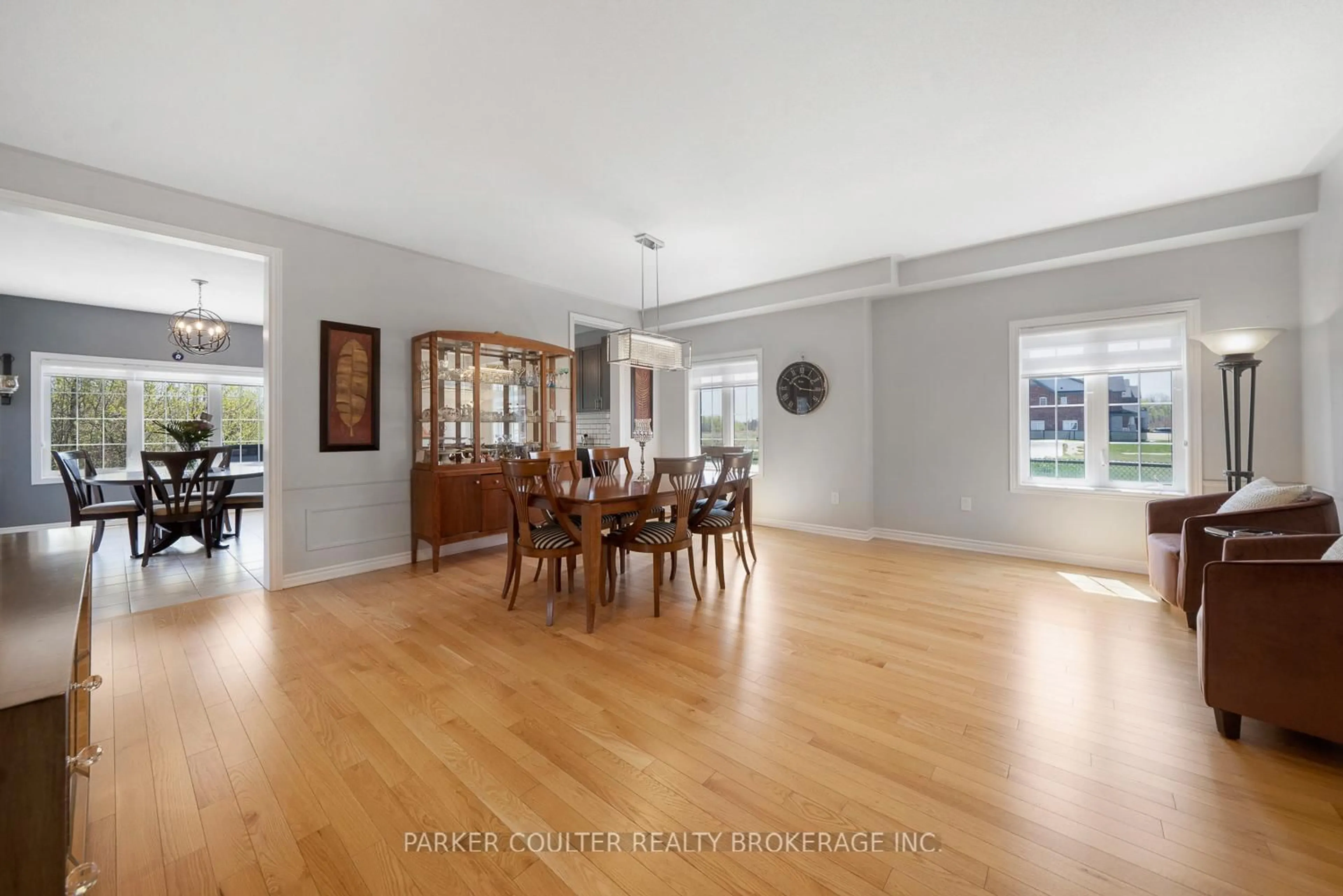 Dining room, unknown for 1601 Emberton Way, Innisfil Ontario L9S 0N4