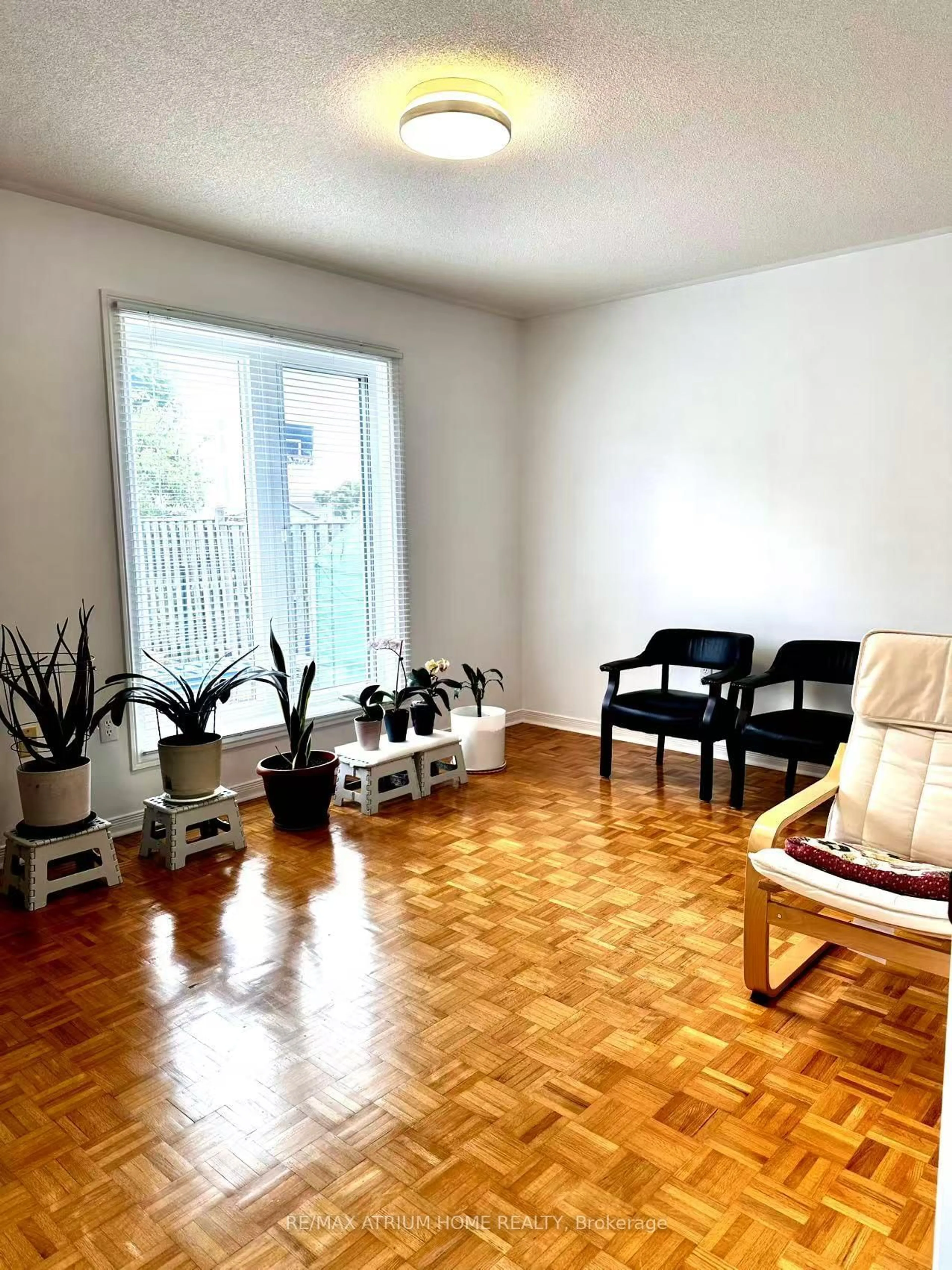 A pic of a room for 183 Hertford Cres, Markham Ontario L3S 3R3