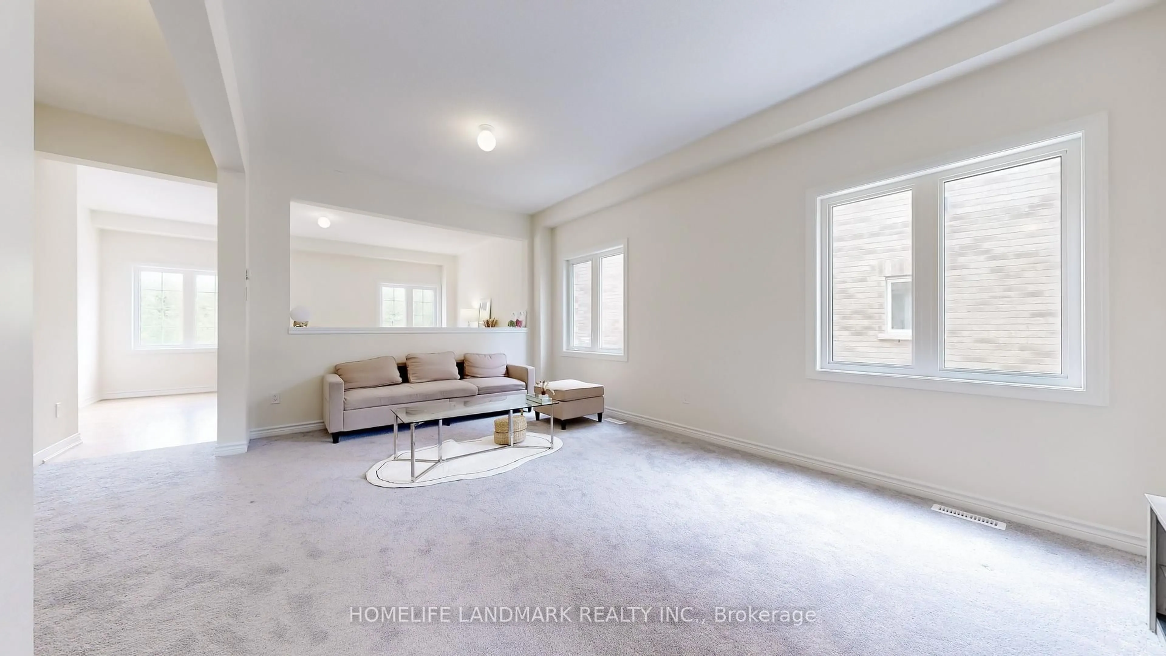 Living room with furniture, unknown for 119 Hawkins St, Georgina Ontario L0E 1R0