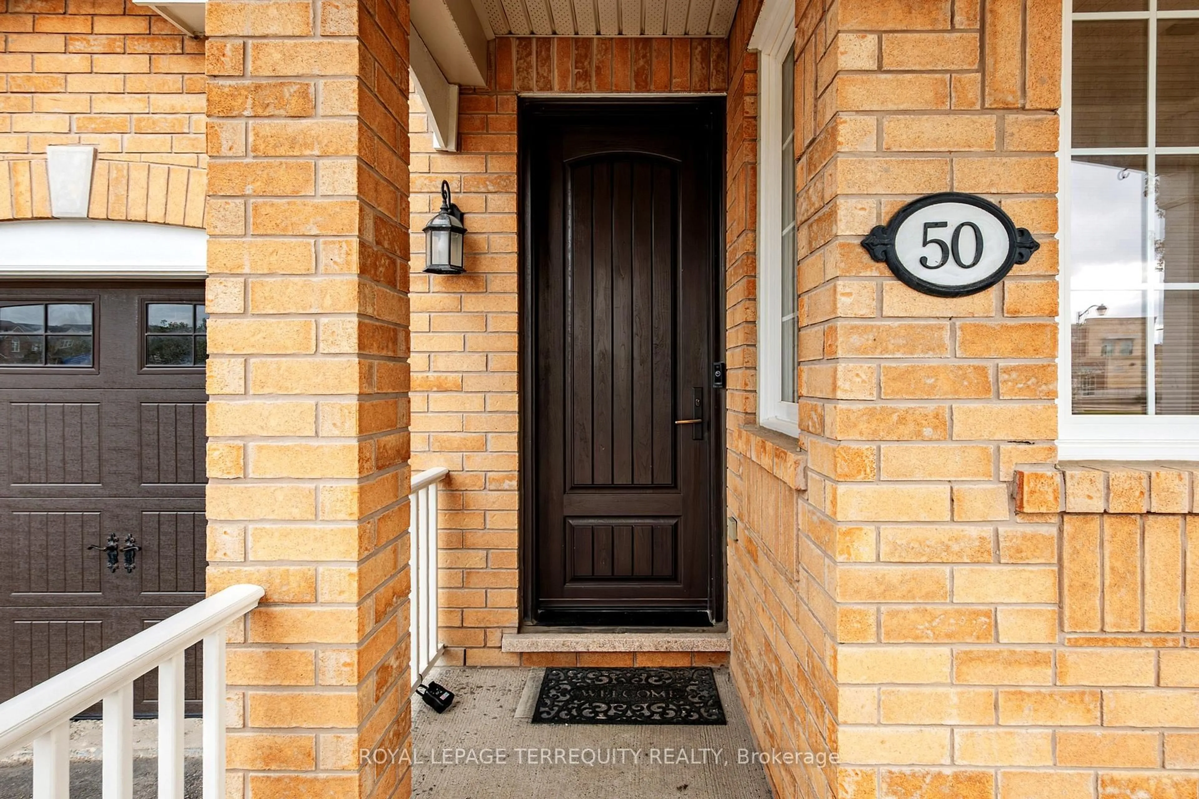 Indoor entryway for 50 Elmeade Lane, Whitchurch-Stouffville Ontario L4A 0P6