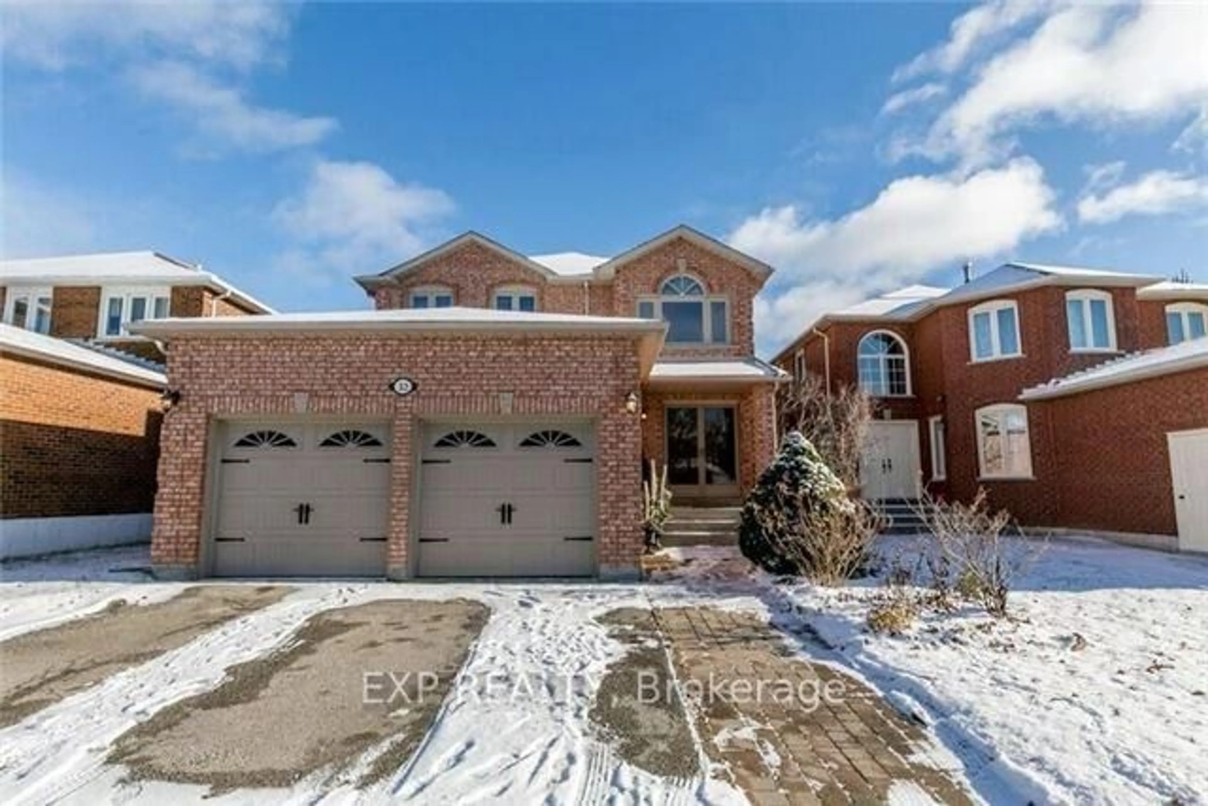 Home with brick exterior material, street for 32 Aristotle Dr, Richmond Hill Ontario L4S 1J7