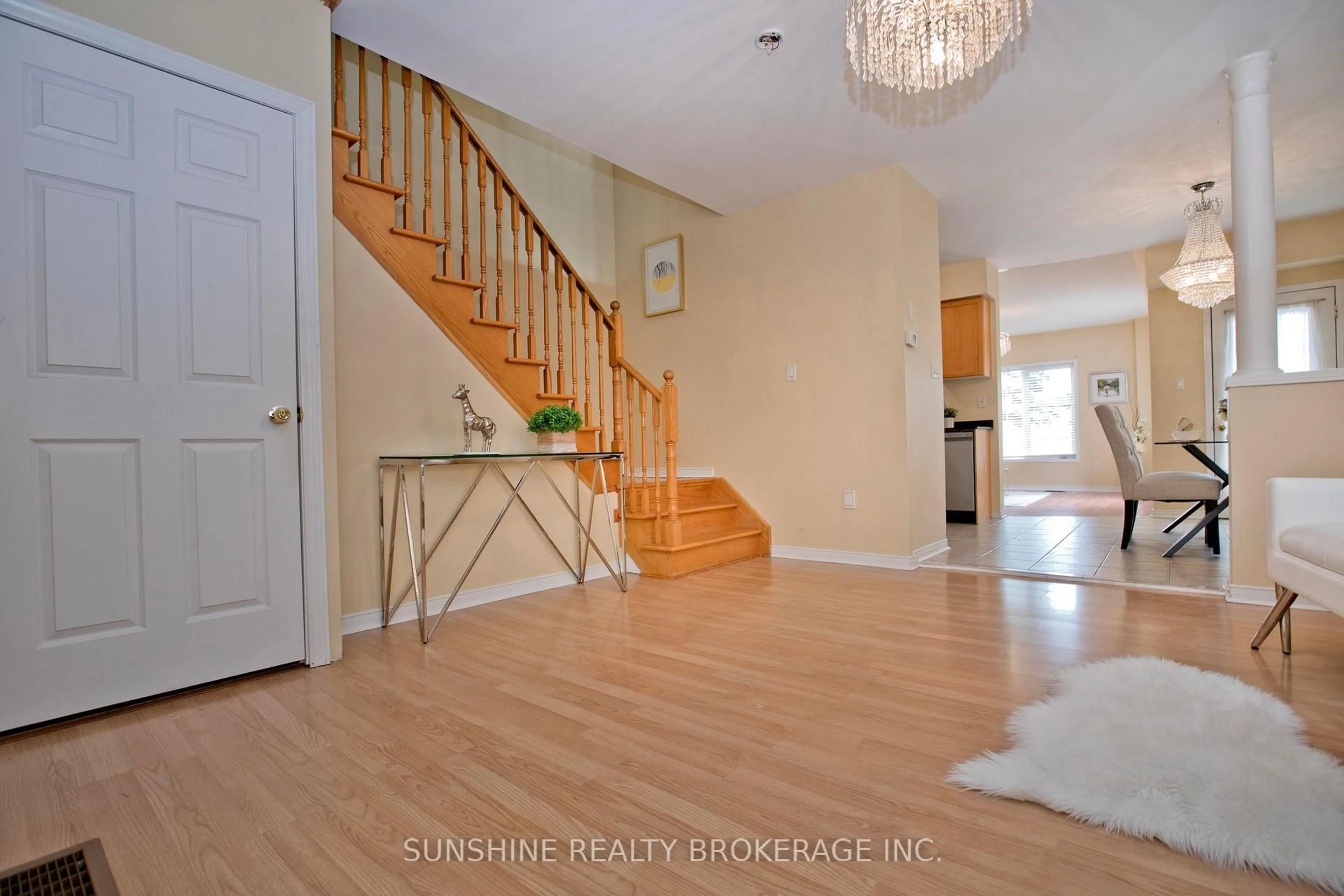 Indoor entryway for 3 Camino Dr, Vaughan Ontario L6A 3W7
