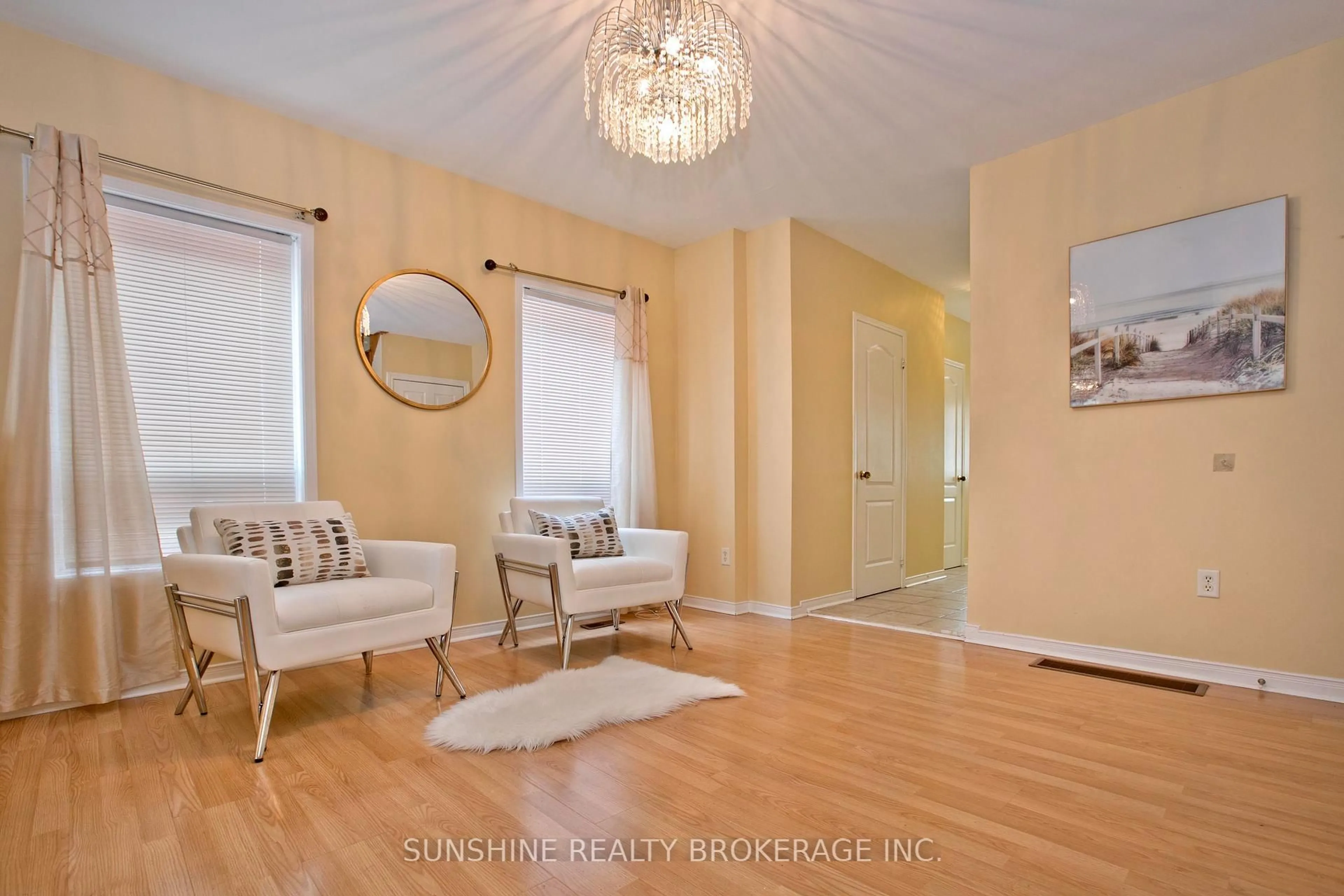 Living room with furniture, unknown for 3 Camino Dr, Vaughan Ontario L6A 3W7