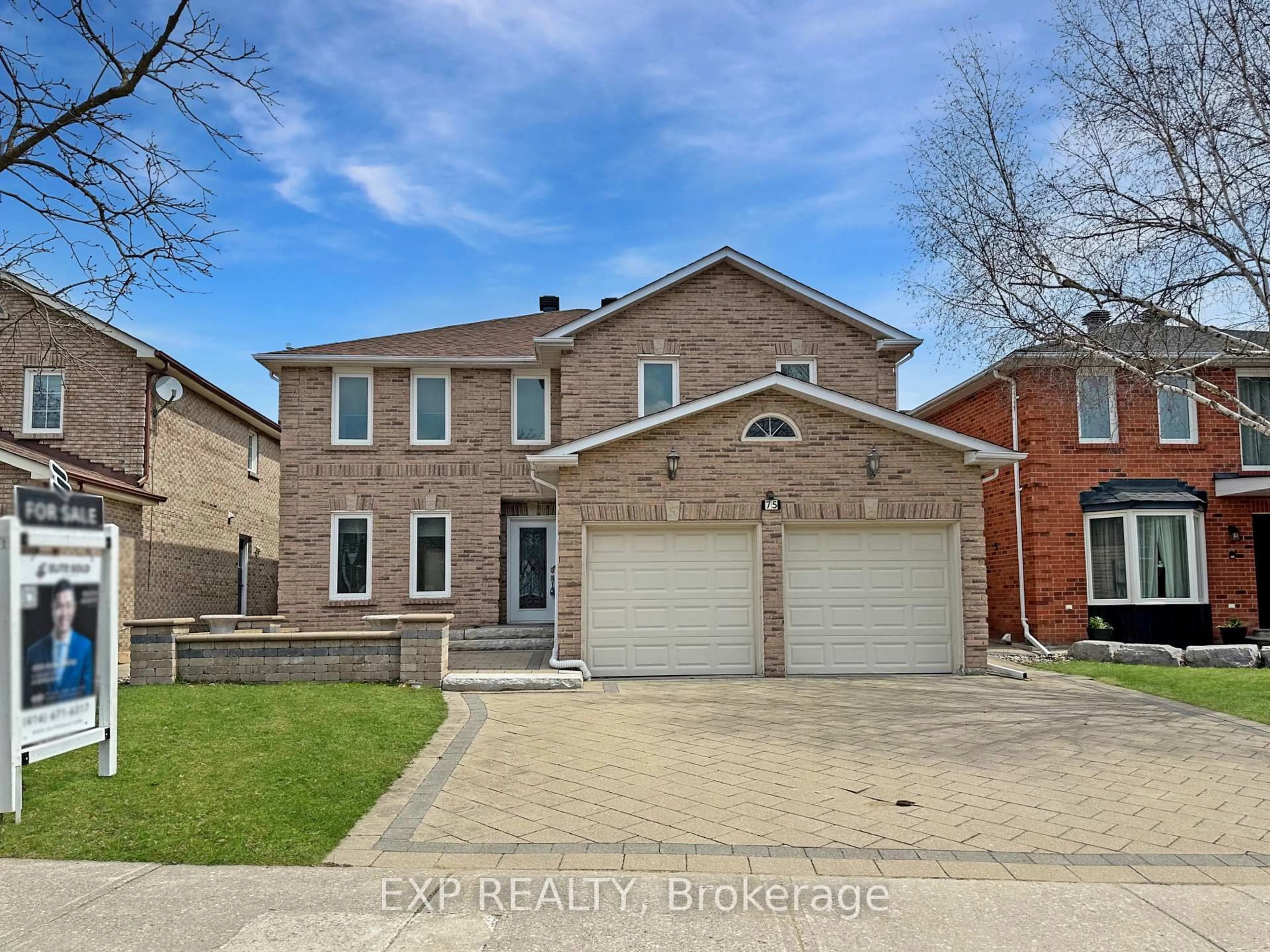 Home with brick exterior material, street for 75 Somerset Cres, Richmond Hill Ontario L4C 8N8