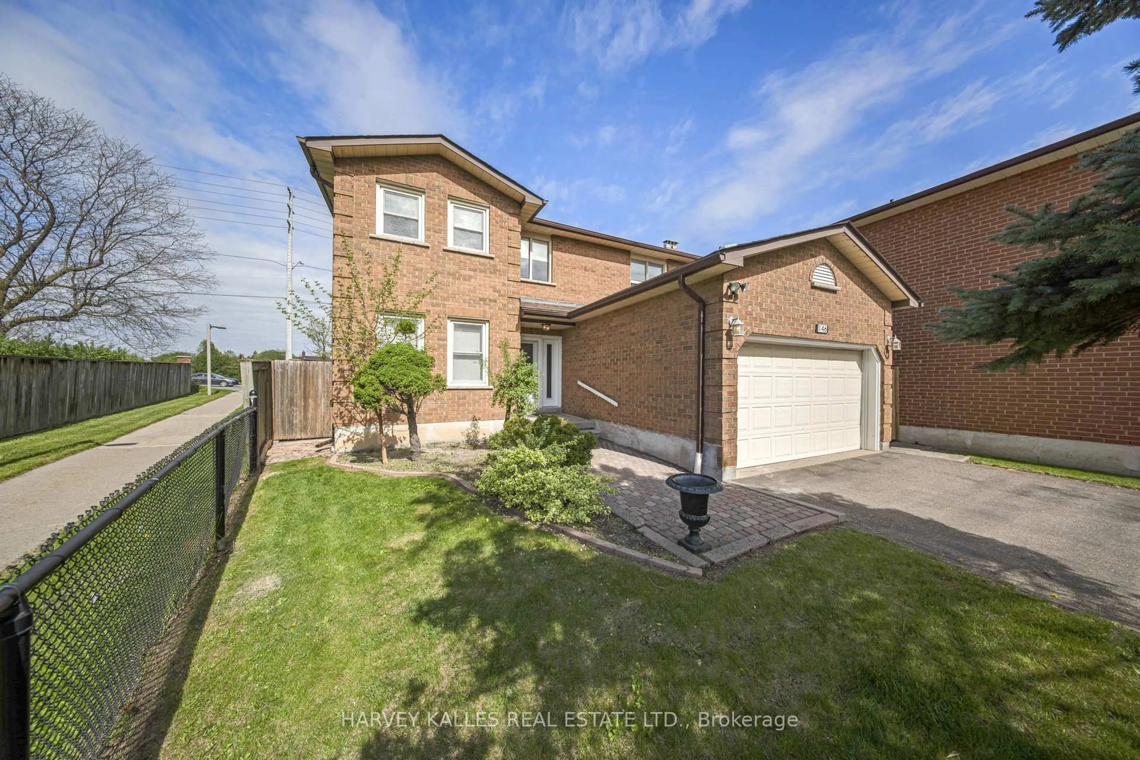 A pic from outside/outdoor area/front of a property/back of a property/a pic from drone, street for 146 Anthony Lane, Vaughan Ontario L4K 3K7