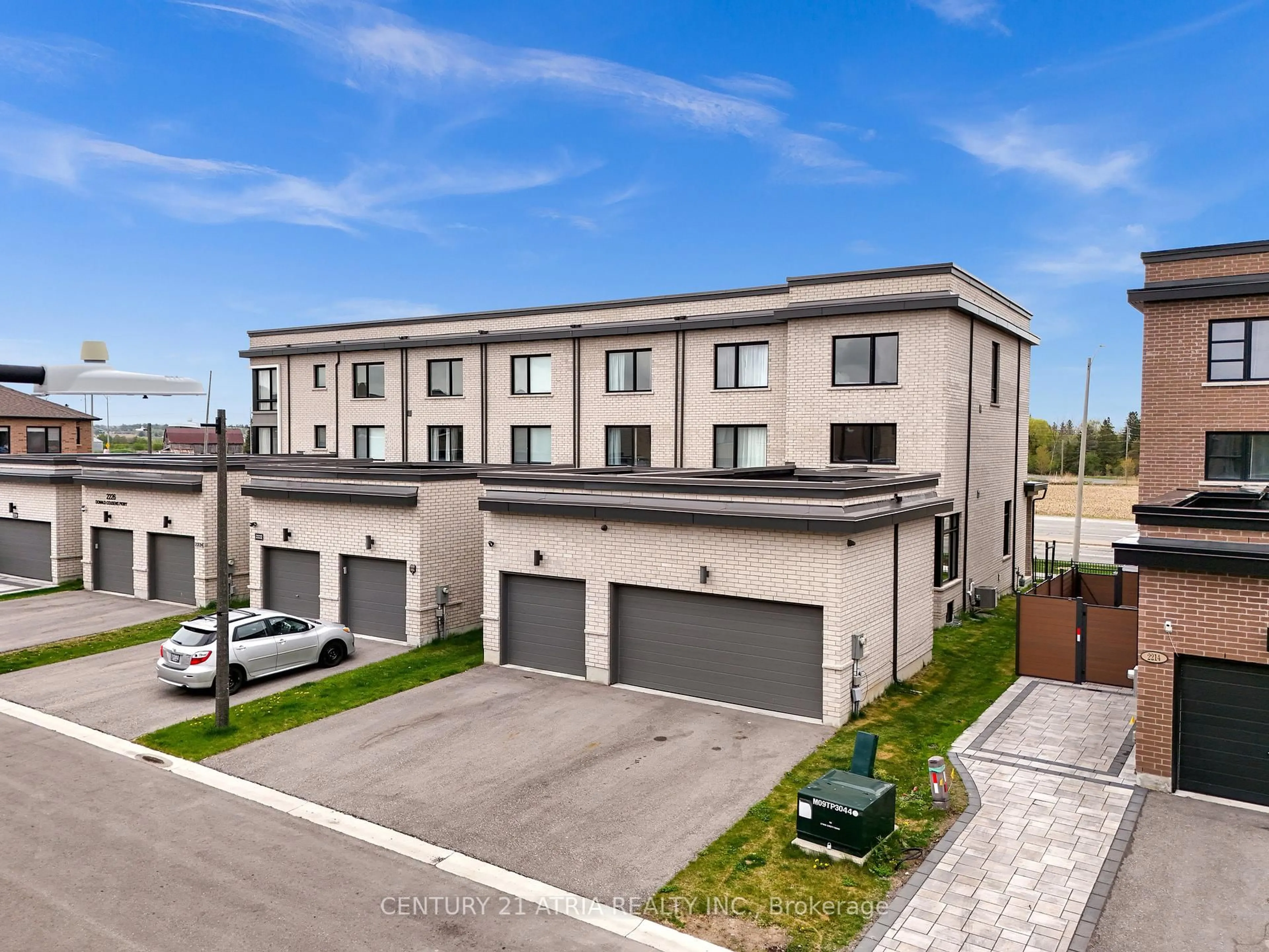 A pic from outside/outdoor area/front of a property/back of a property/a pic from drone, street for 2216 donald cousens Pkwy, Markham Ontario L0H 1J0