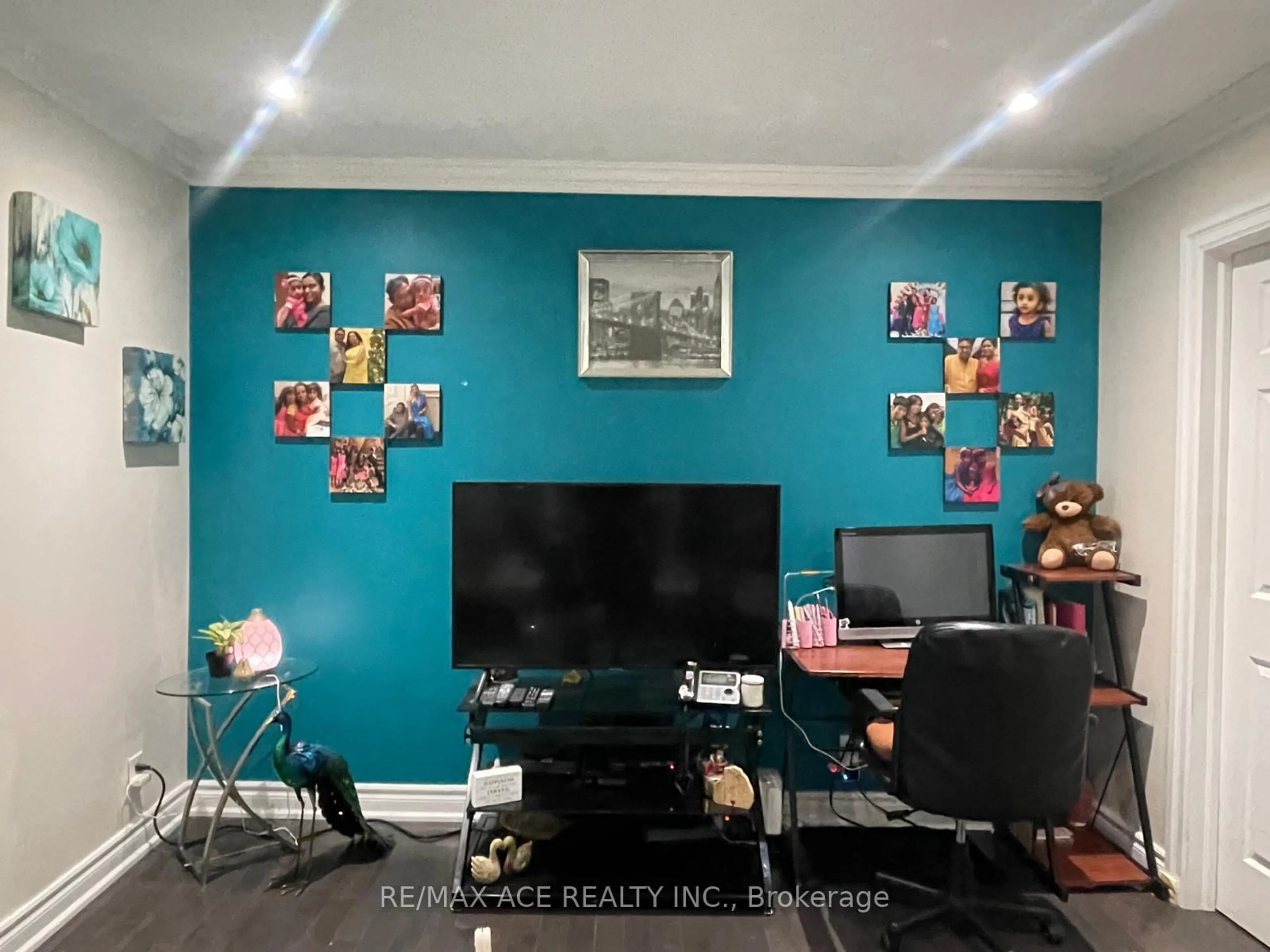 Unknown for 150 Doncaster Ave, Markham Ontario L3T 1L3