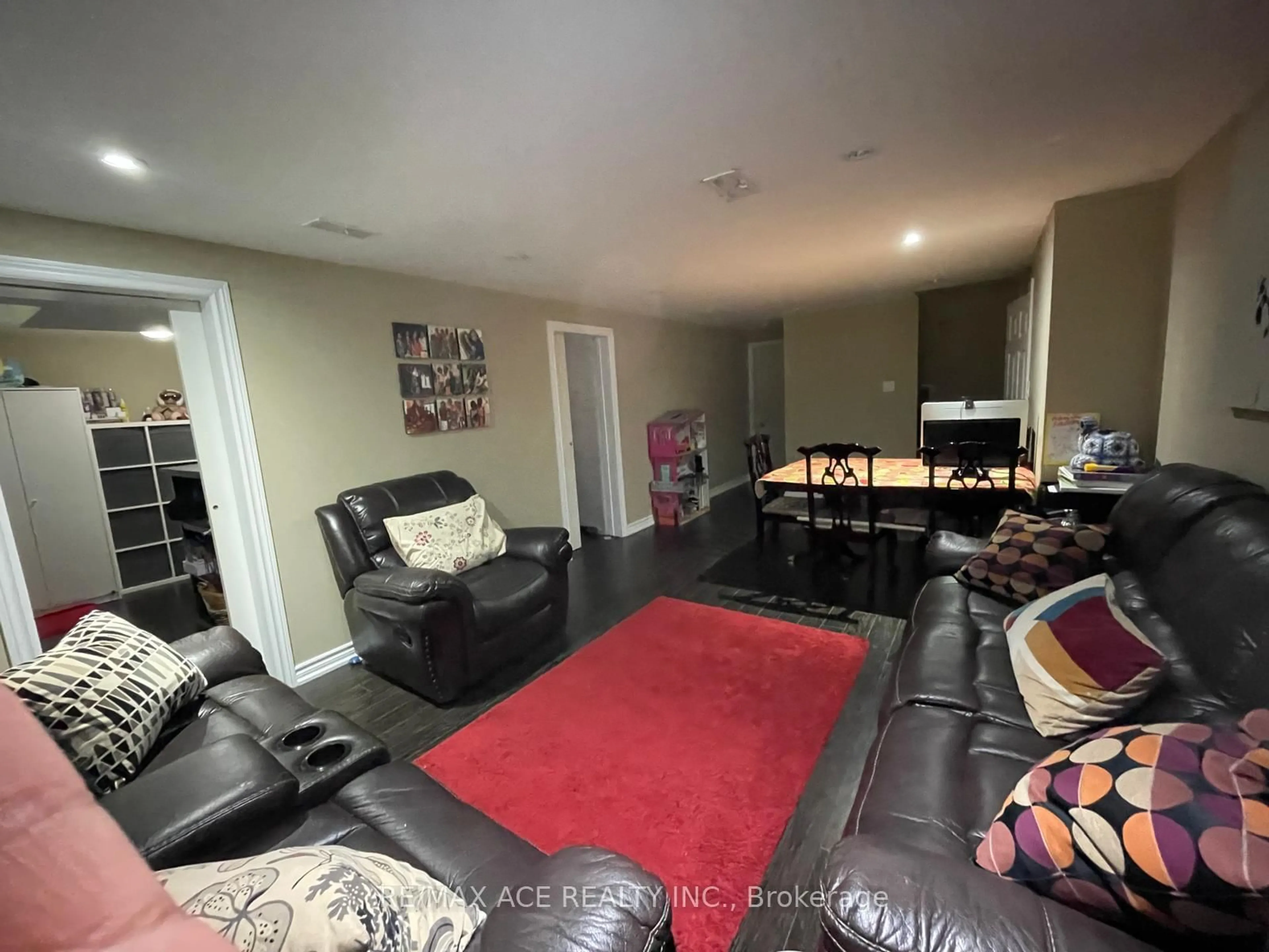 A pic of a room for 150 Doncaster Ave, Markham Ontario L3T 1L3