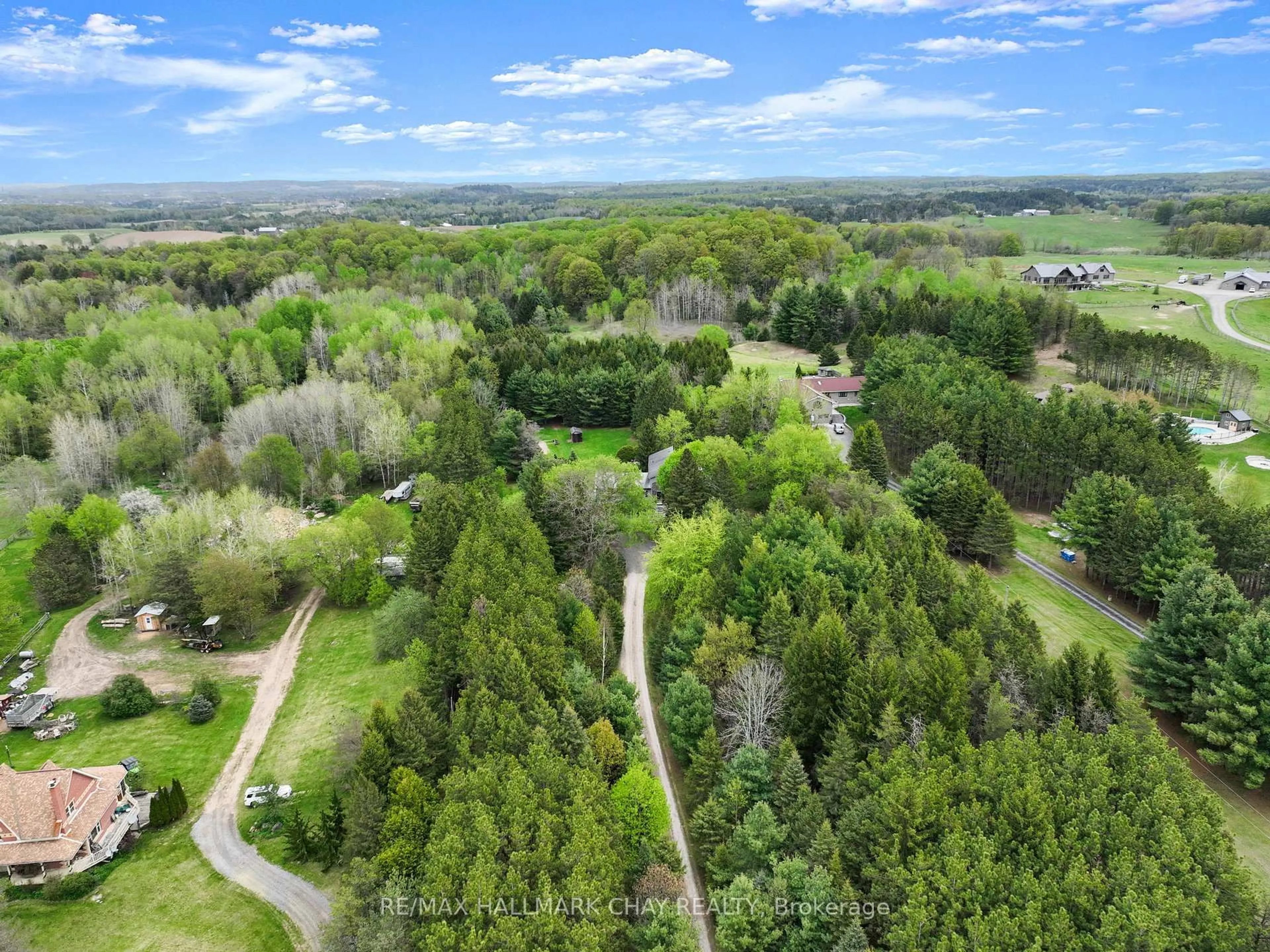 A pic from outside/outdoor area/front of a property/back of a property/a pic from drone, forest/trees view for 2043 Concession 5 Rd, Adjala-Tosorontio Ontario L0G 1L0