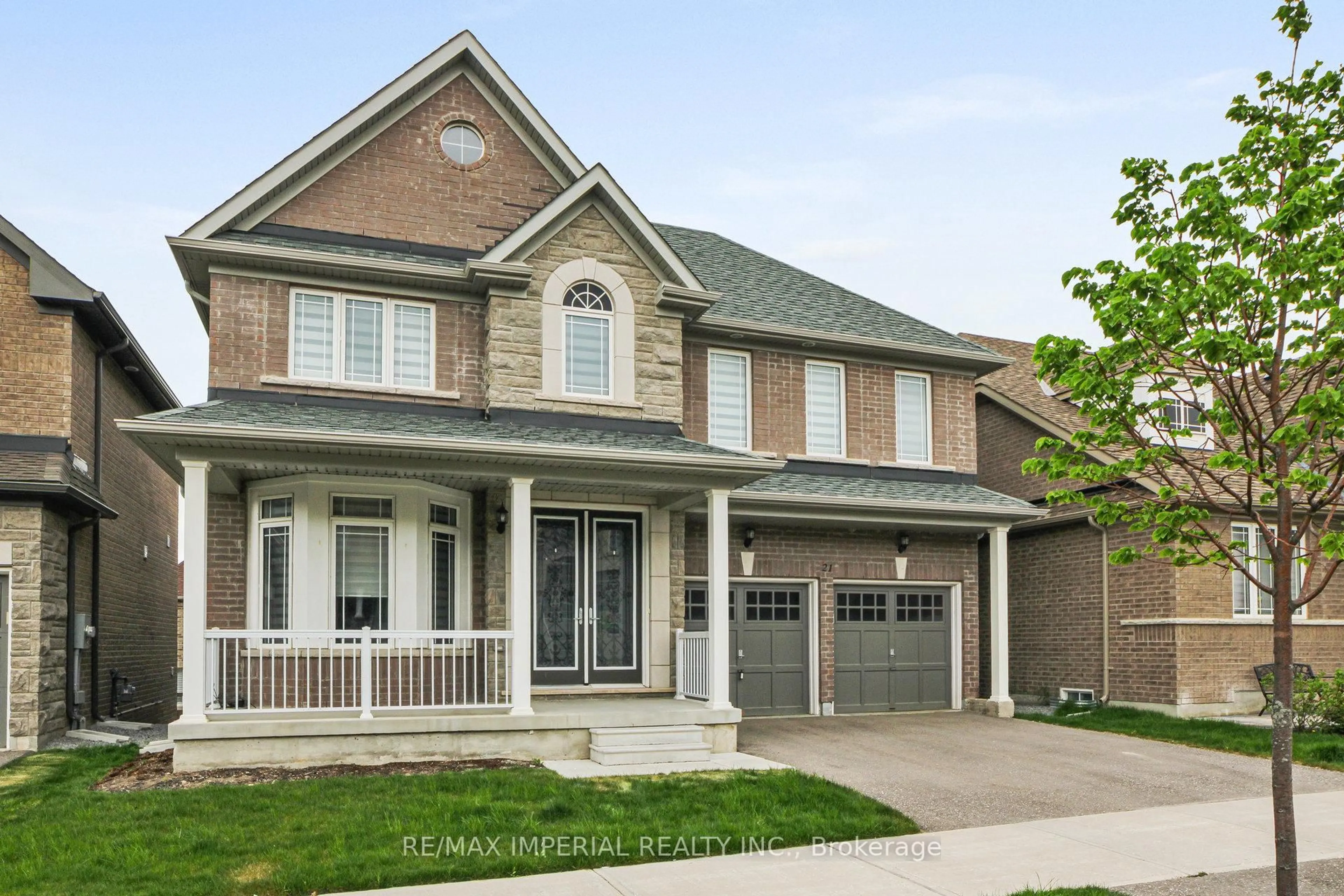 Home with brick exterior material, street for 21 Terrell Ave, Georgina Ontario L4P 0C8