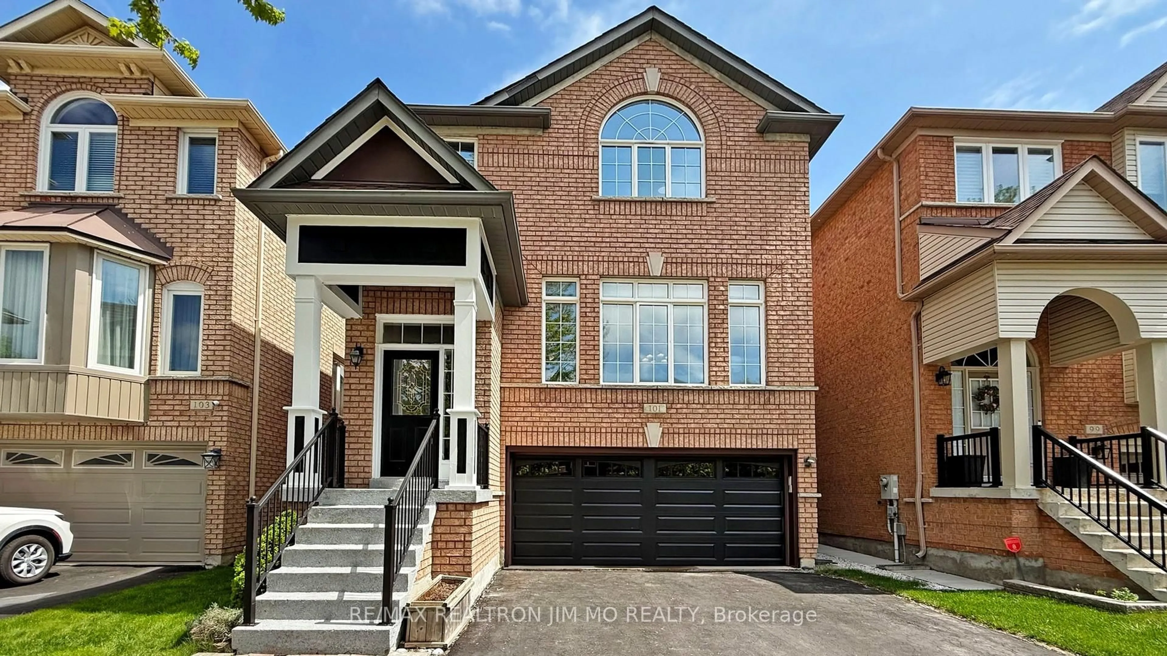 Home with brick exterior material, street for 101 Orchard Hill Blvd, Markham Ontario L6C 2M4