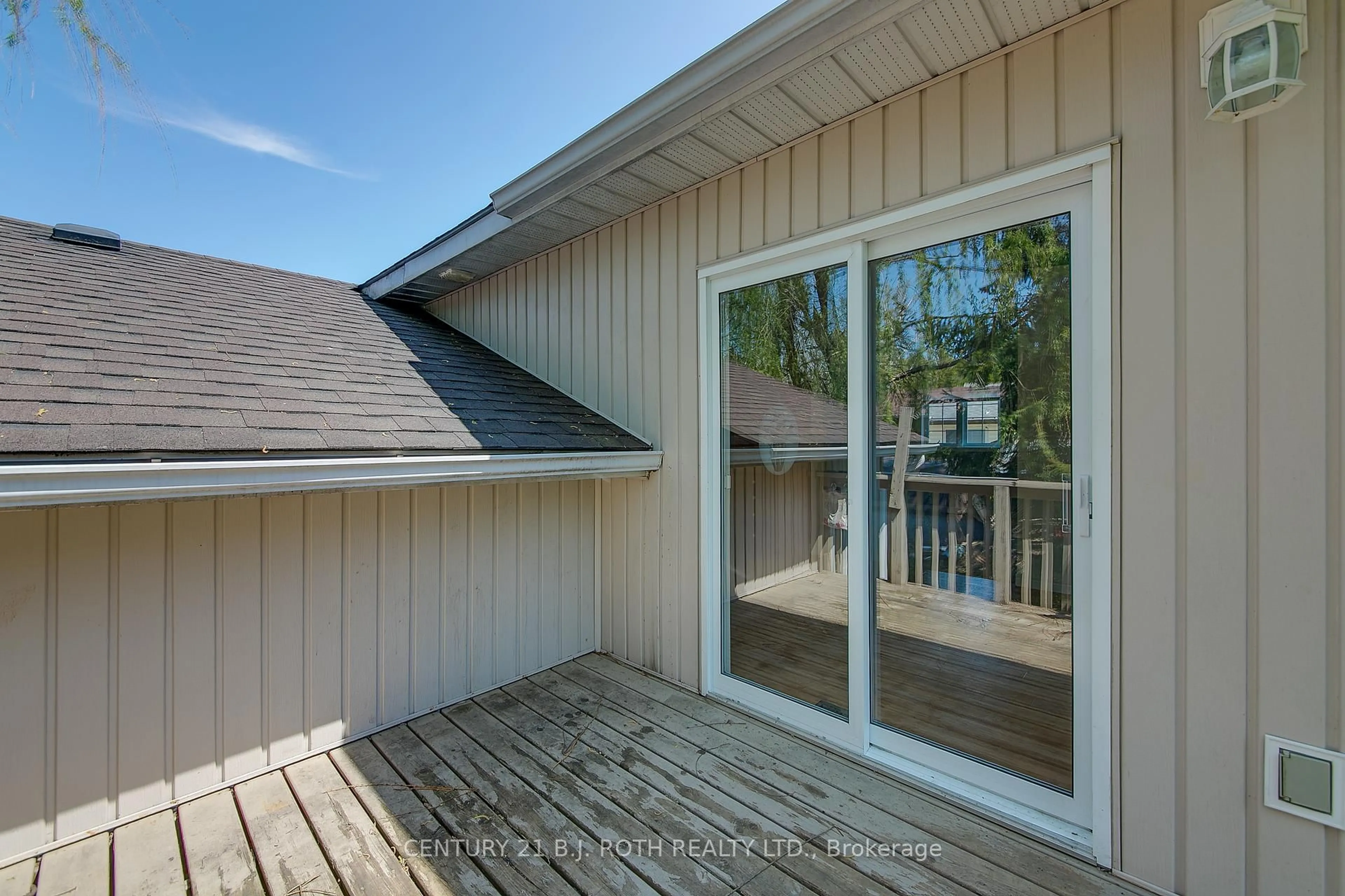Home with vinyl exterior material, water/lake/river/ocean view for 2636 WILSON Pl, Innisfil Ontario L9S 3V2