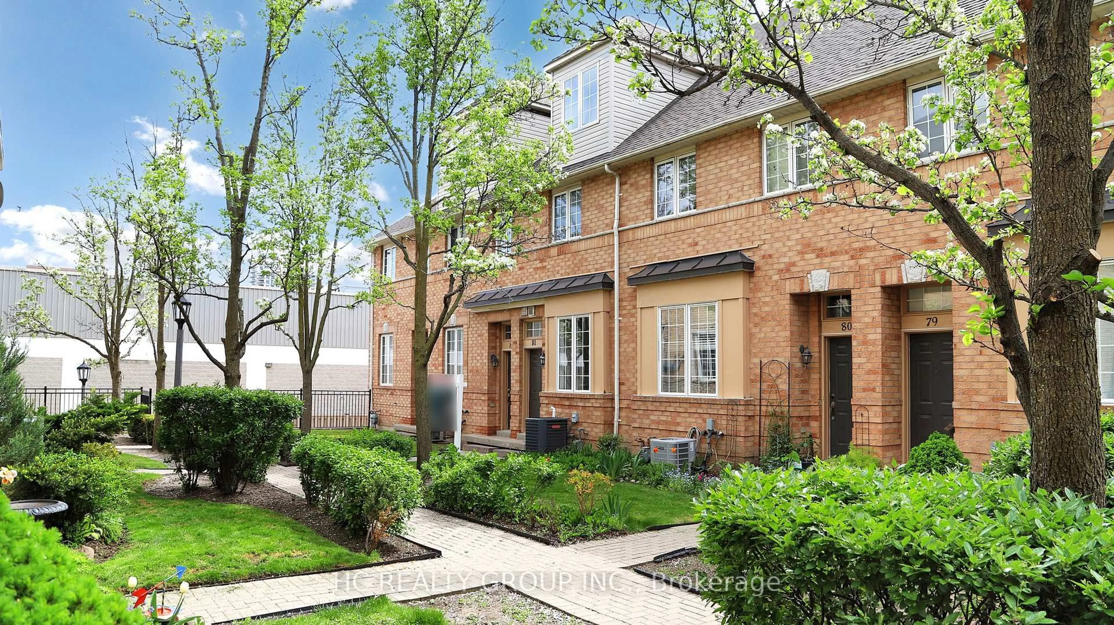 Home with brick exterior material, street for 23 Observatory Lane #81, Richmond Hill Ontario L4C 0M7