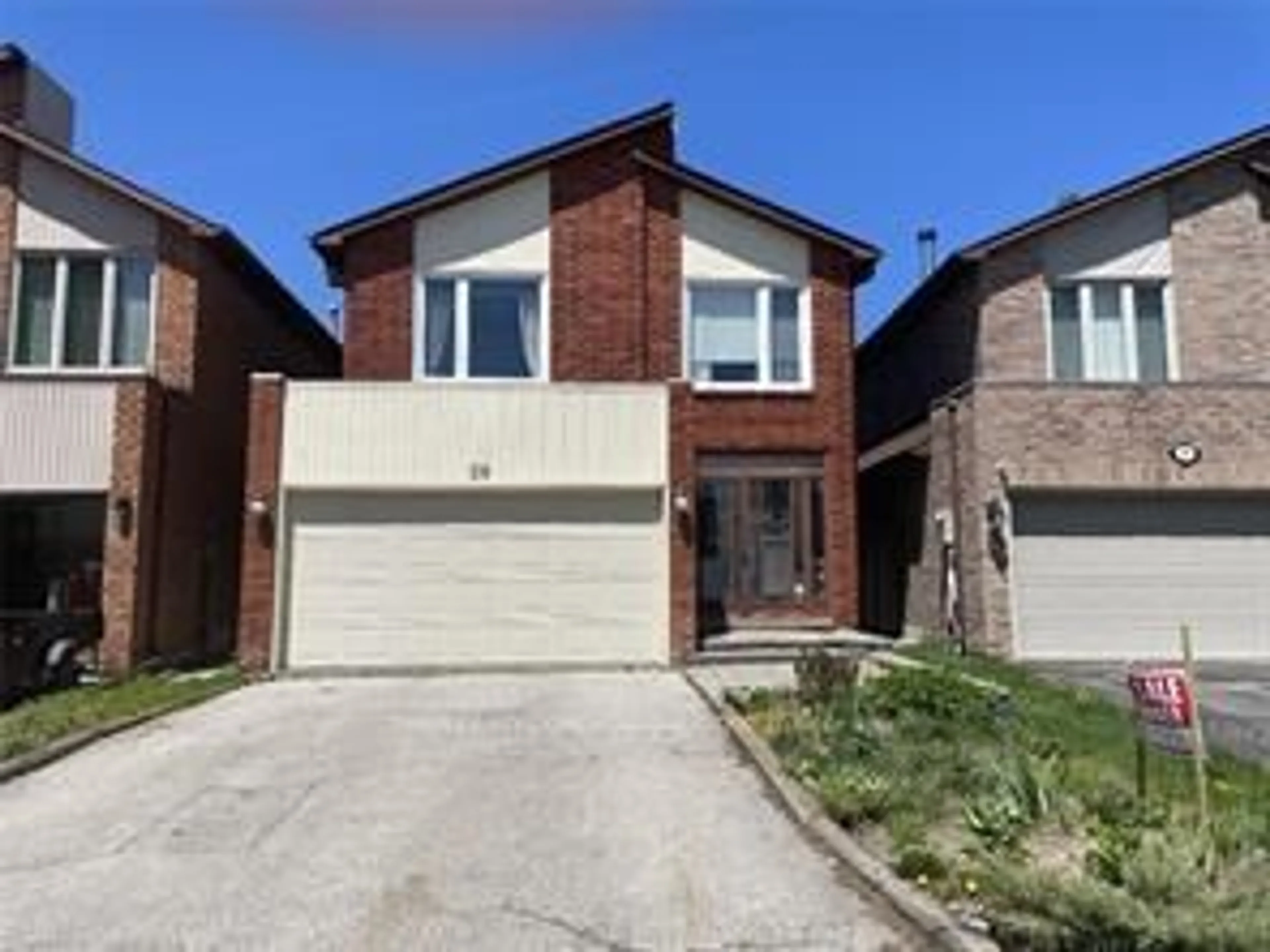 Home with brick exterior material, street for 28 Kimbergate Way, Vaughan Ontario L4J 6R5