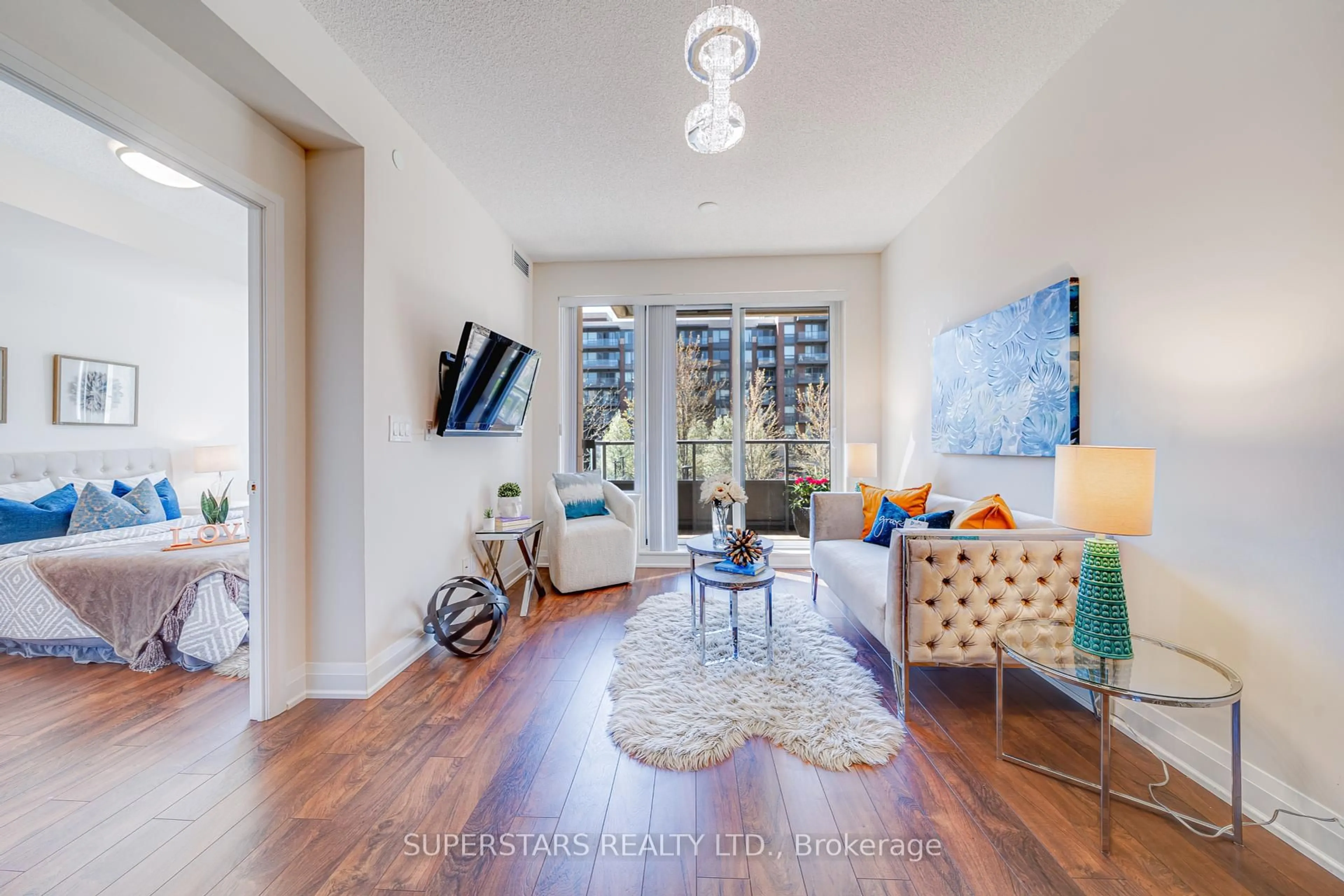 Indoor entryway for 28 Uptown Dr #226, Markham Ontario L3R 5M8