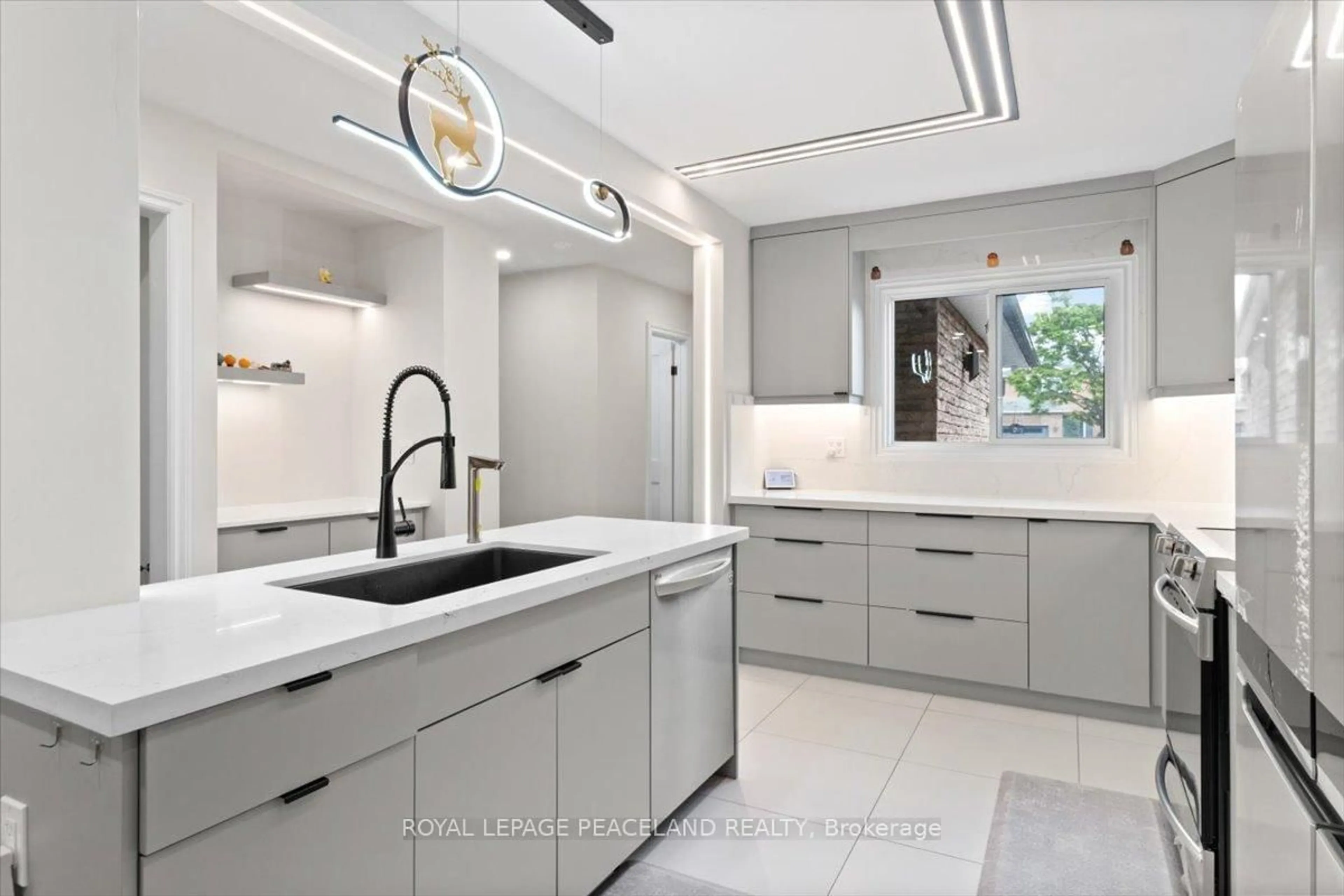 Contemporary kitchen, ceramic/tile floor for 92 Lund St, Richmond Hill Ontario L4C 5V9