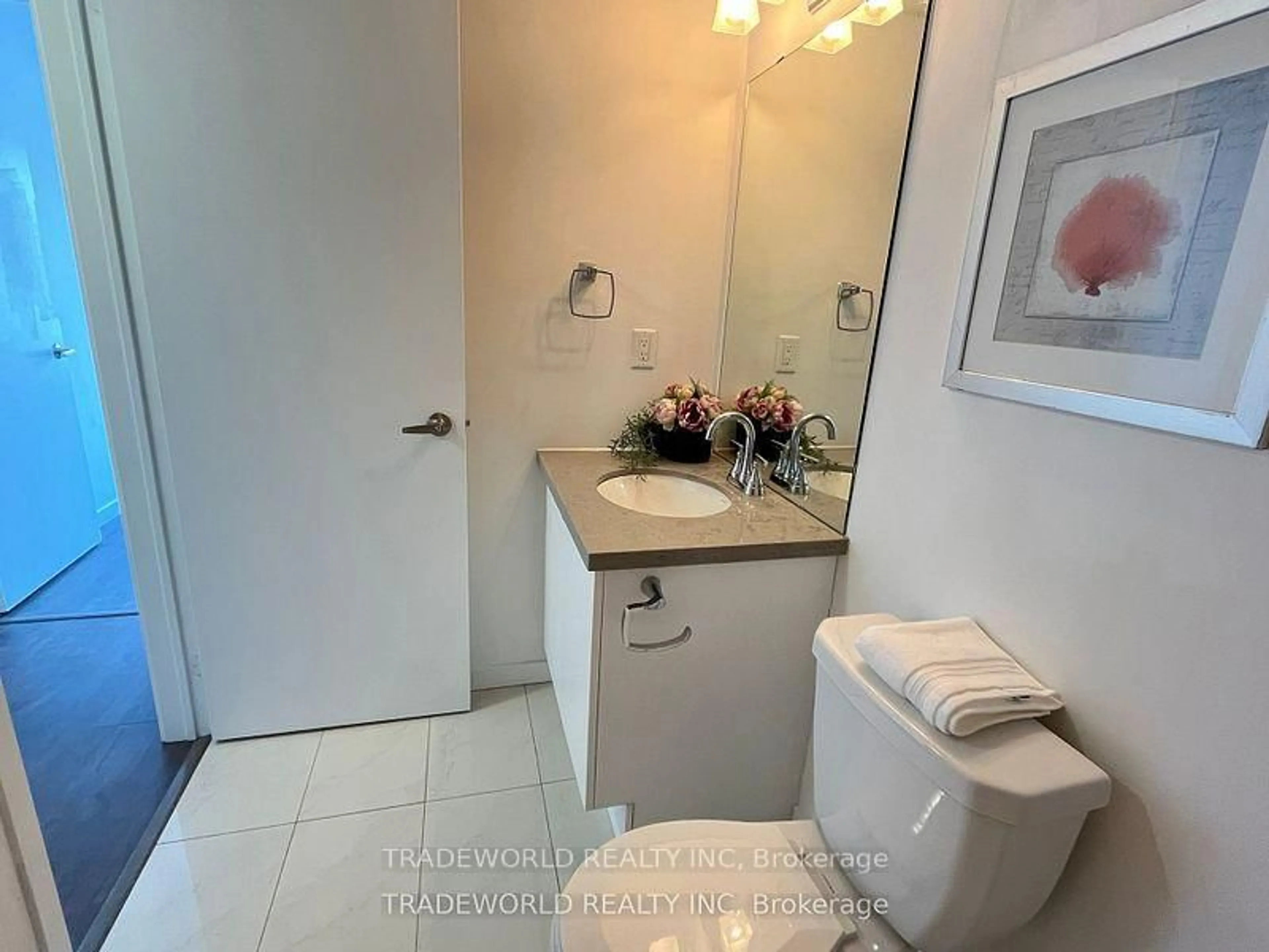 Standard bathroom, unknown for 300 Alex Gardner Circ ##59, Aurora Ontario L4G 3G5