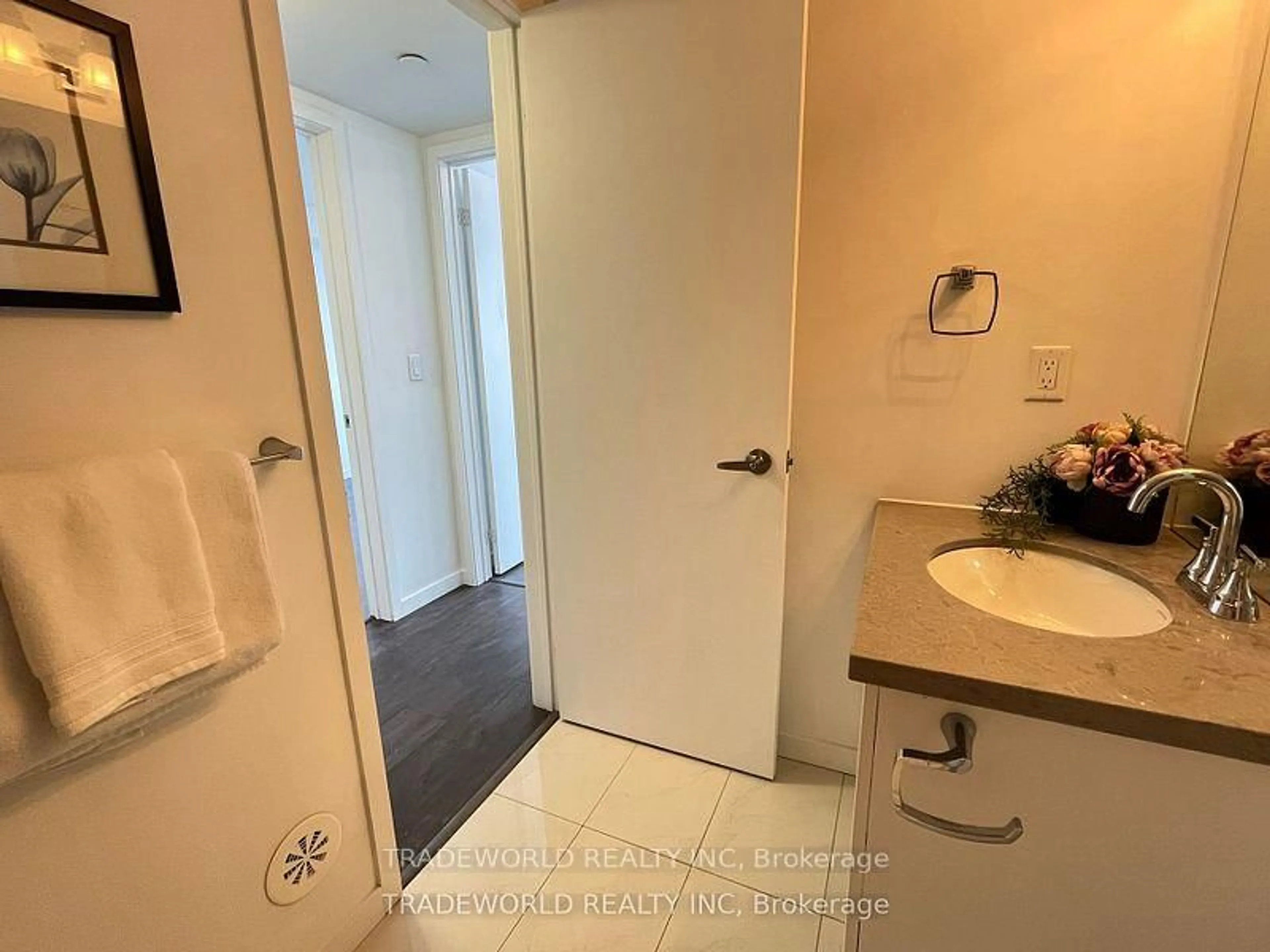 A pic of a room for 300 Alex Gardner Circ ##59, Aurora Ontario L4G 3G5