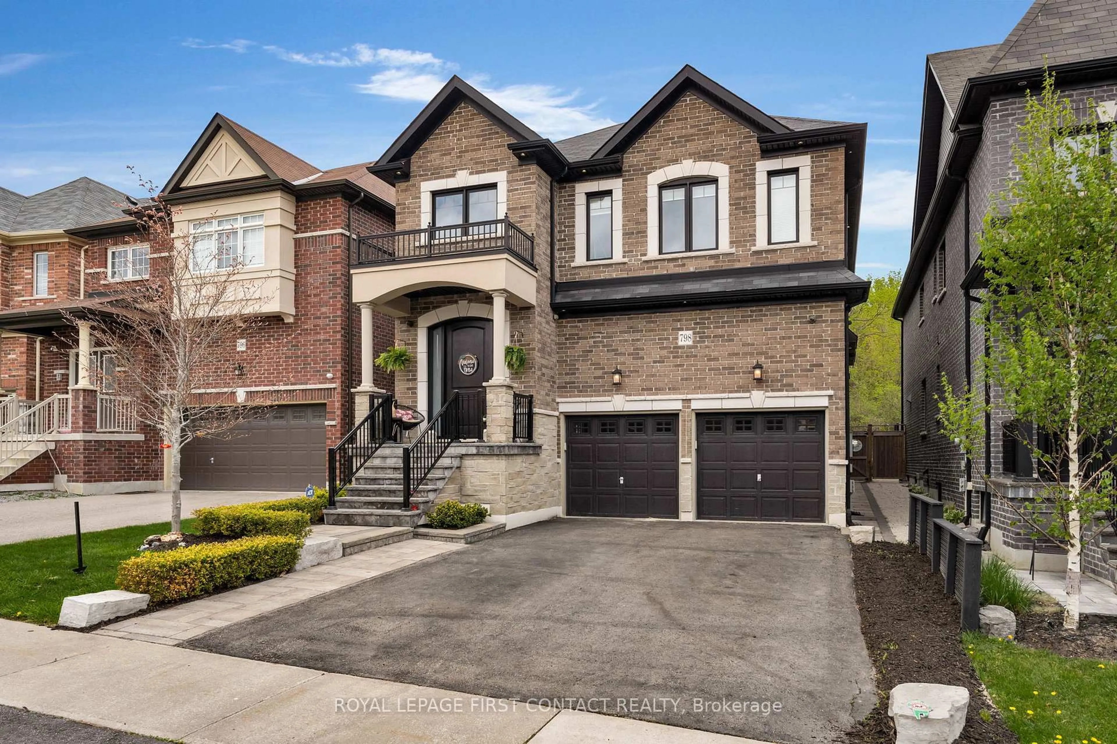 Home with brick exterior material, street for 798 Prest Way, Newmarket Ontario L3X 0J7