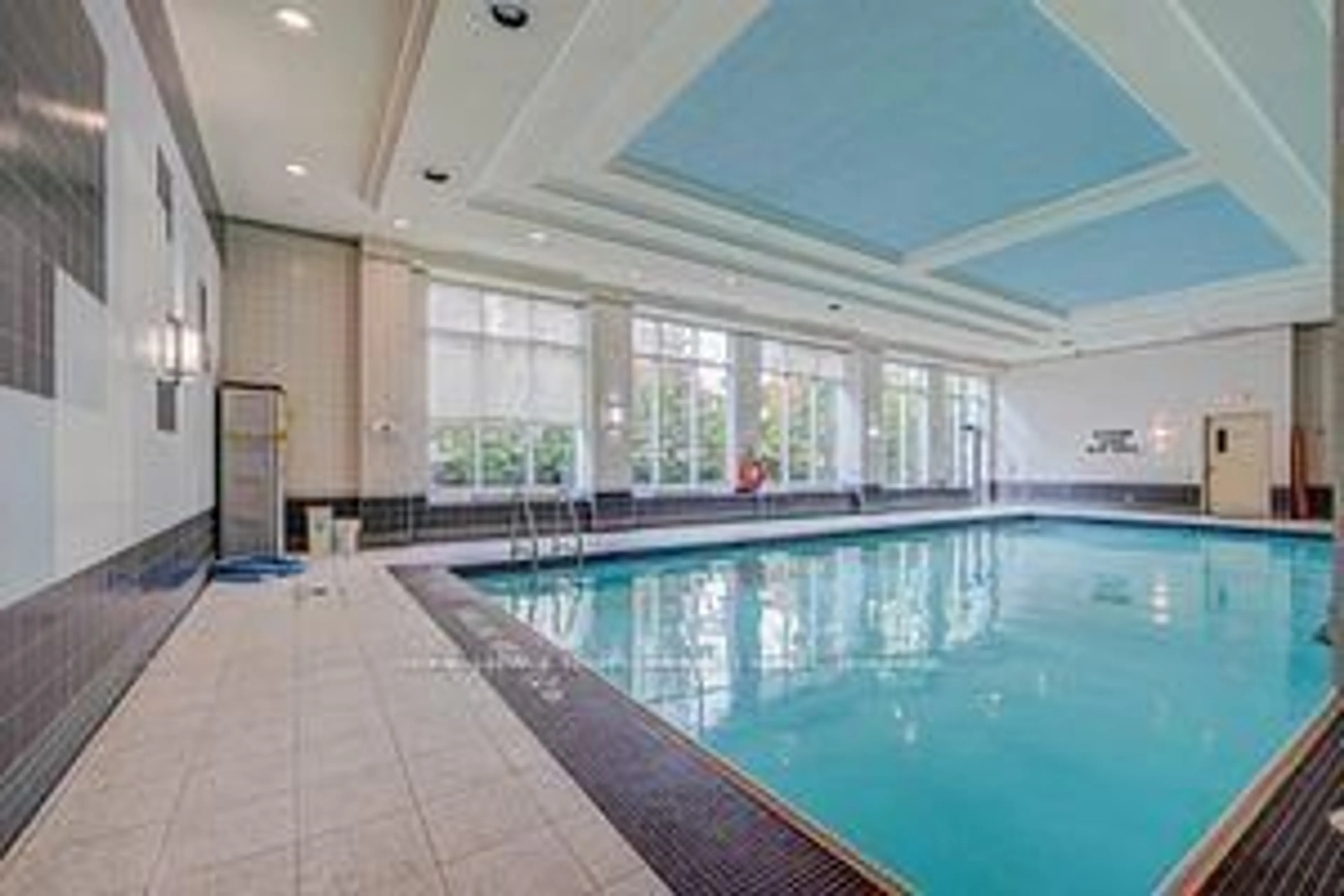 Pool for 30 North Park Rd #812, Vaughan Ontario L4J 0G6