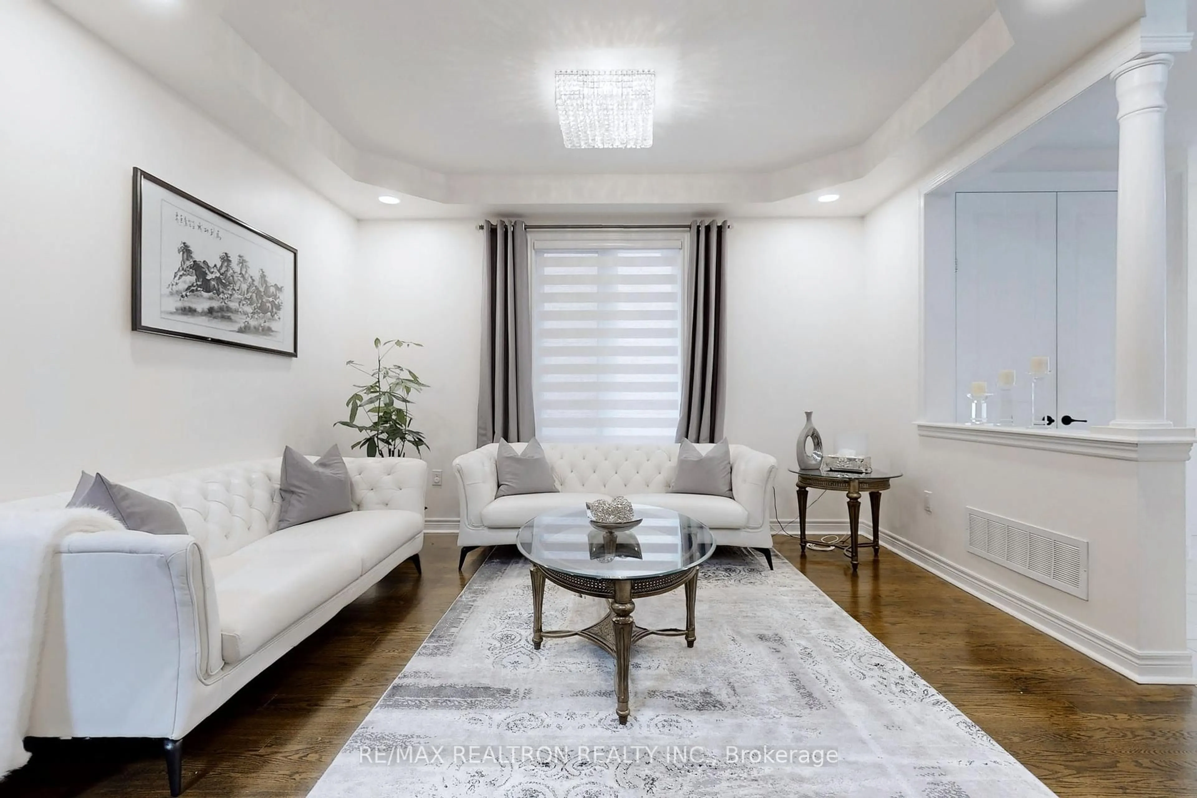 Living room with furniture, unknown for 30 Riding Mountain Dr, Richmond Hill Ontario L4E 0V4
