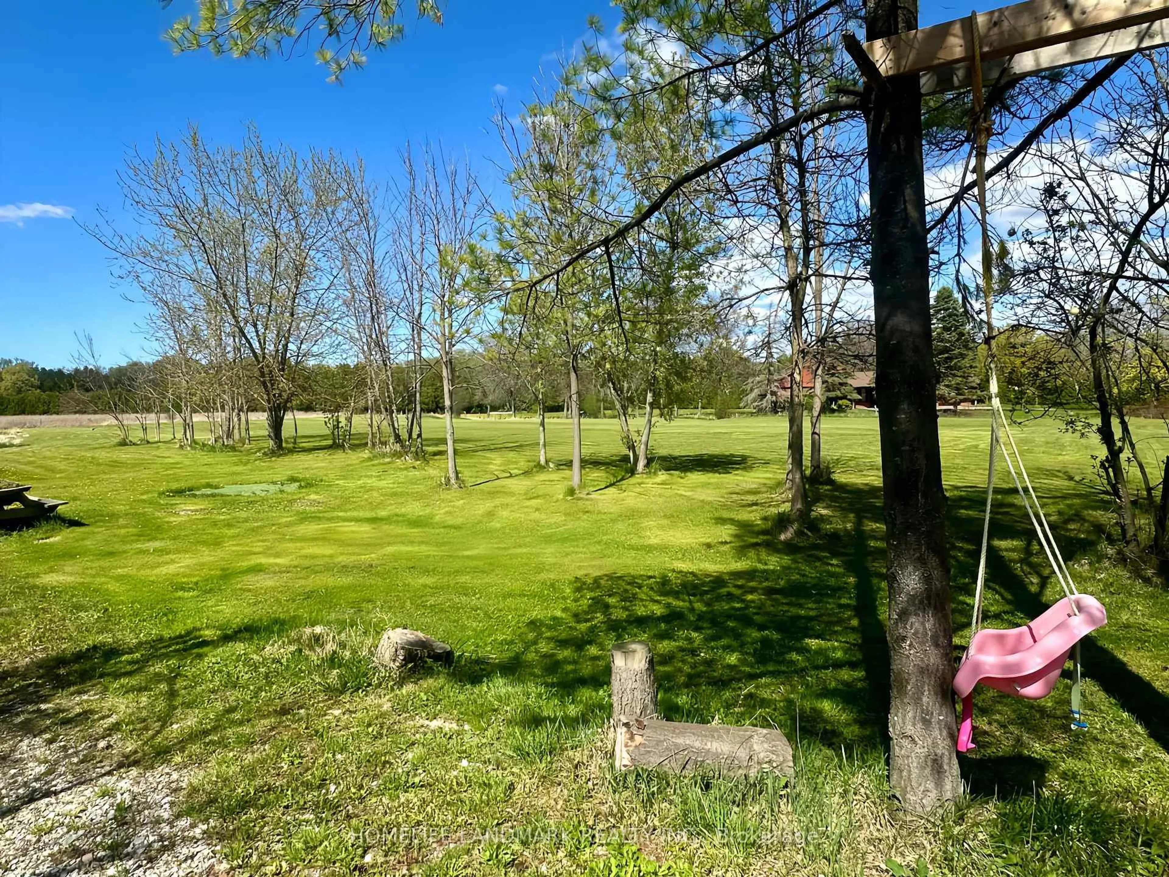A pic from outside/outdoor area/front of a property/back of a property/a pic from drone, forest/trees view for 5146 19th Ave, Markham Ontario L6C 1M4