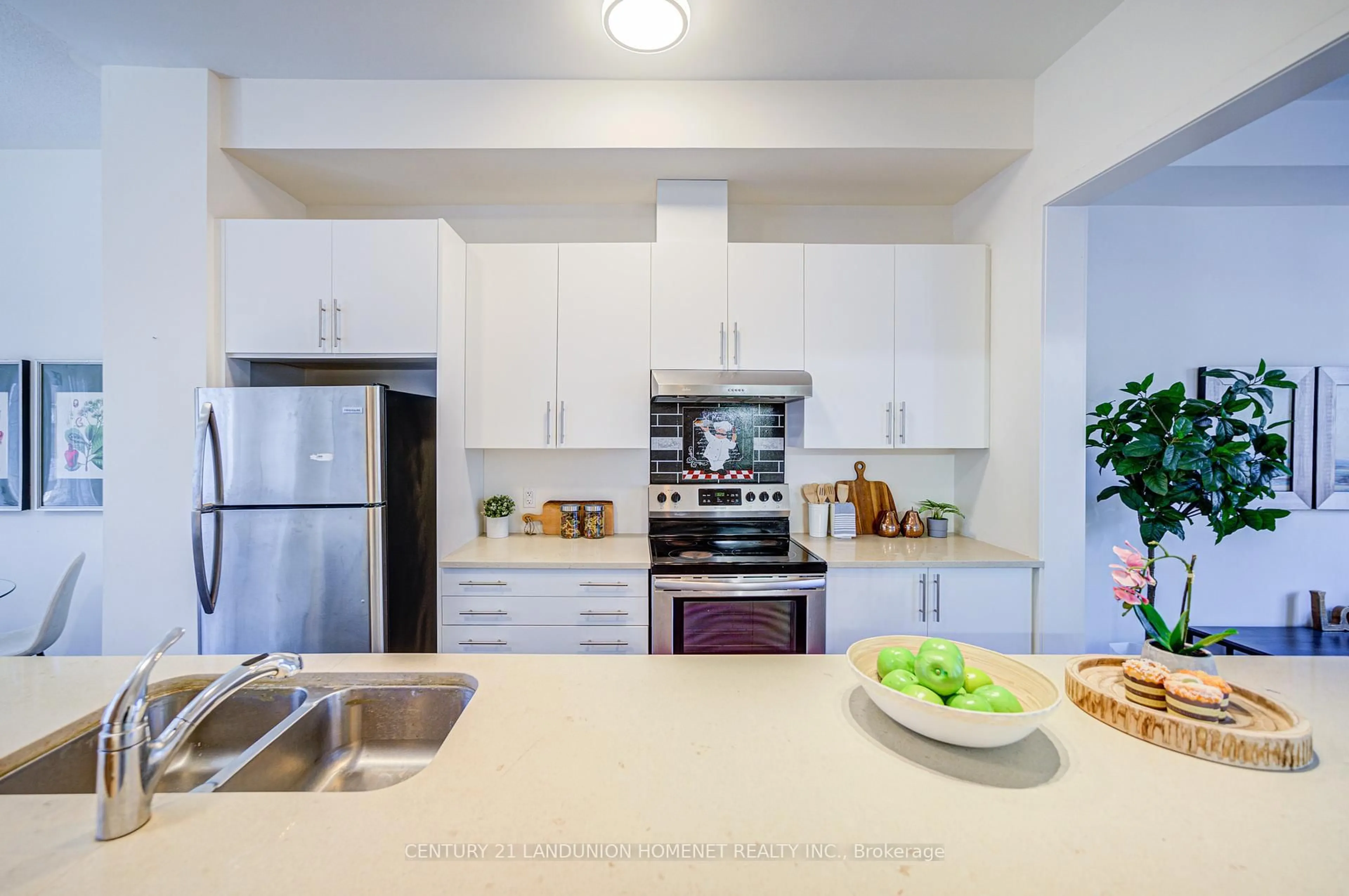 Unknown for 13 Gerussi St, Vaughan Ontario L4H 4R6