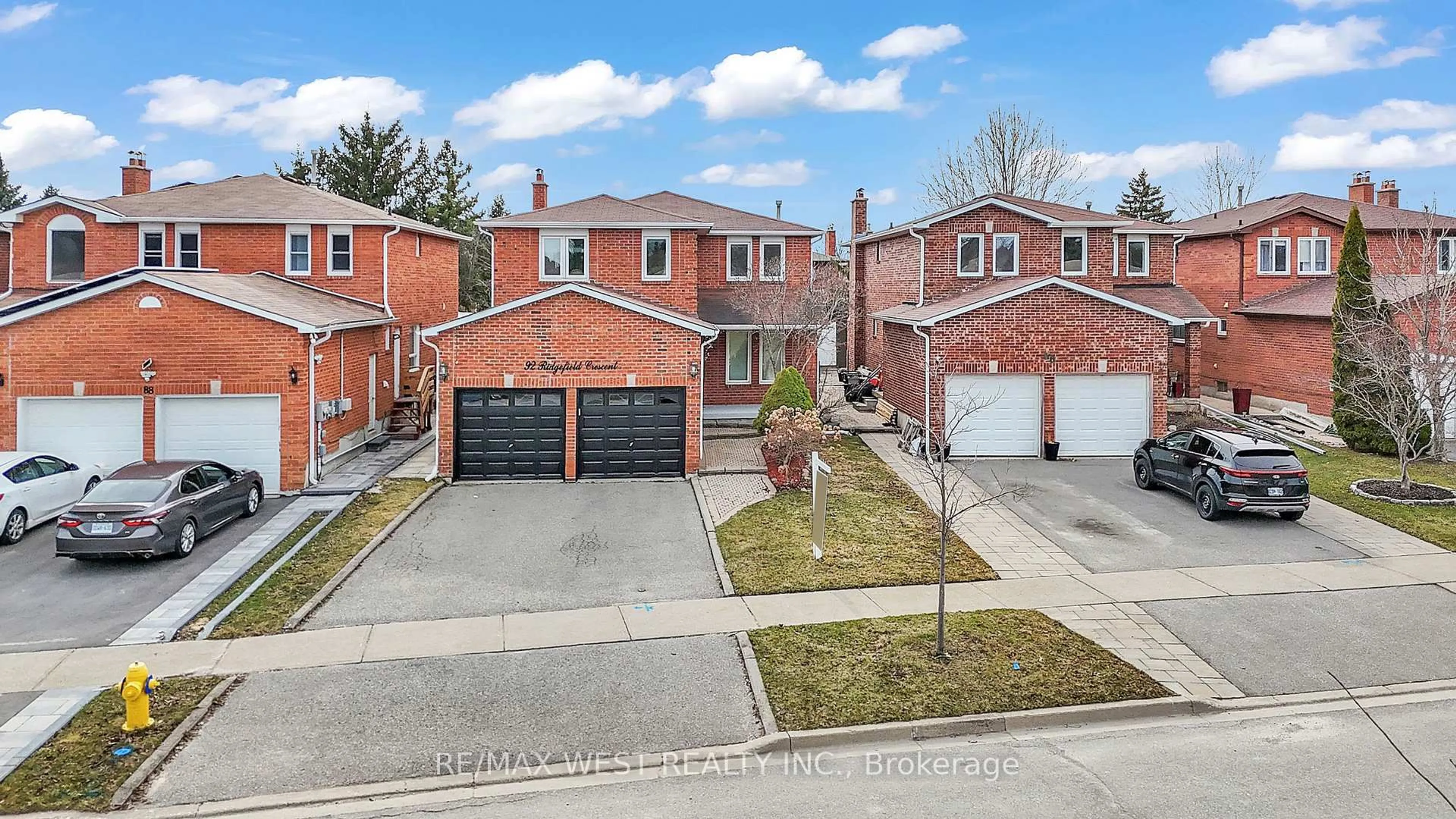 Home with brick exterior material, street for 92 Ridgefield Cres, Vaughan Ontario L6A 1J8