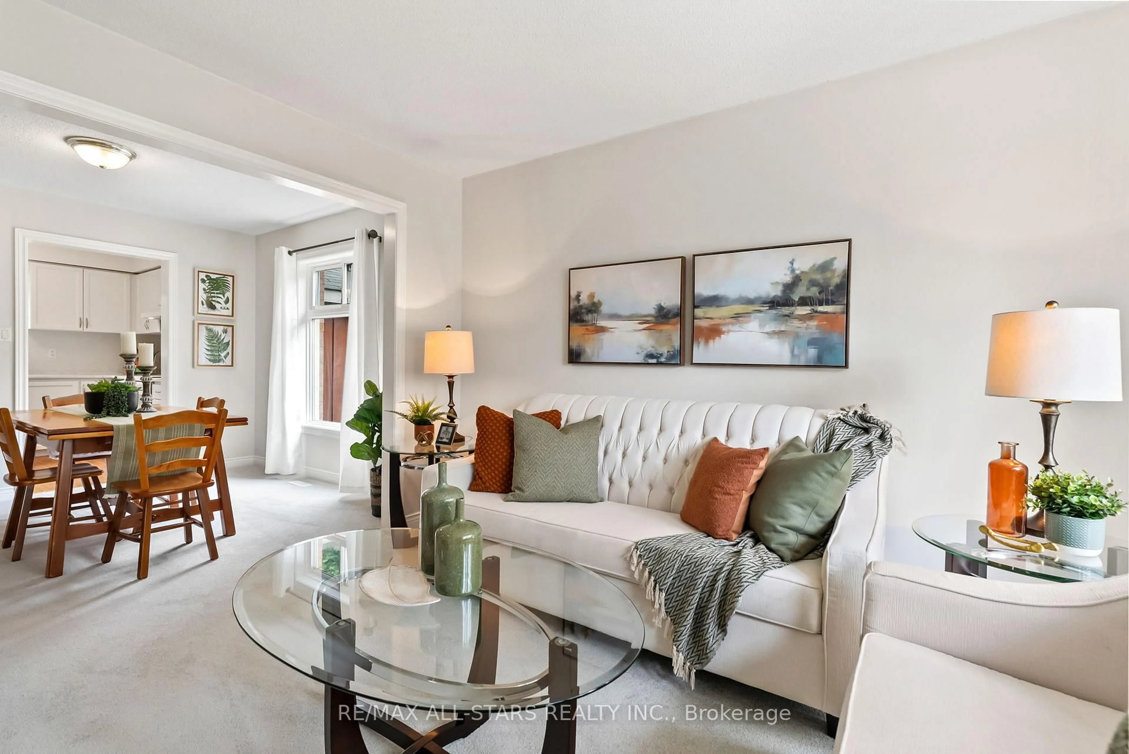 Living room with furniture, unknown for 20 Enzo Cres, Uxbridge Ontario L9P 1M2