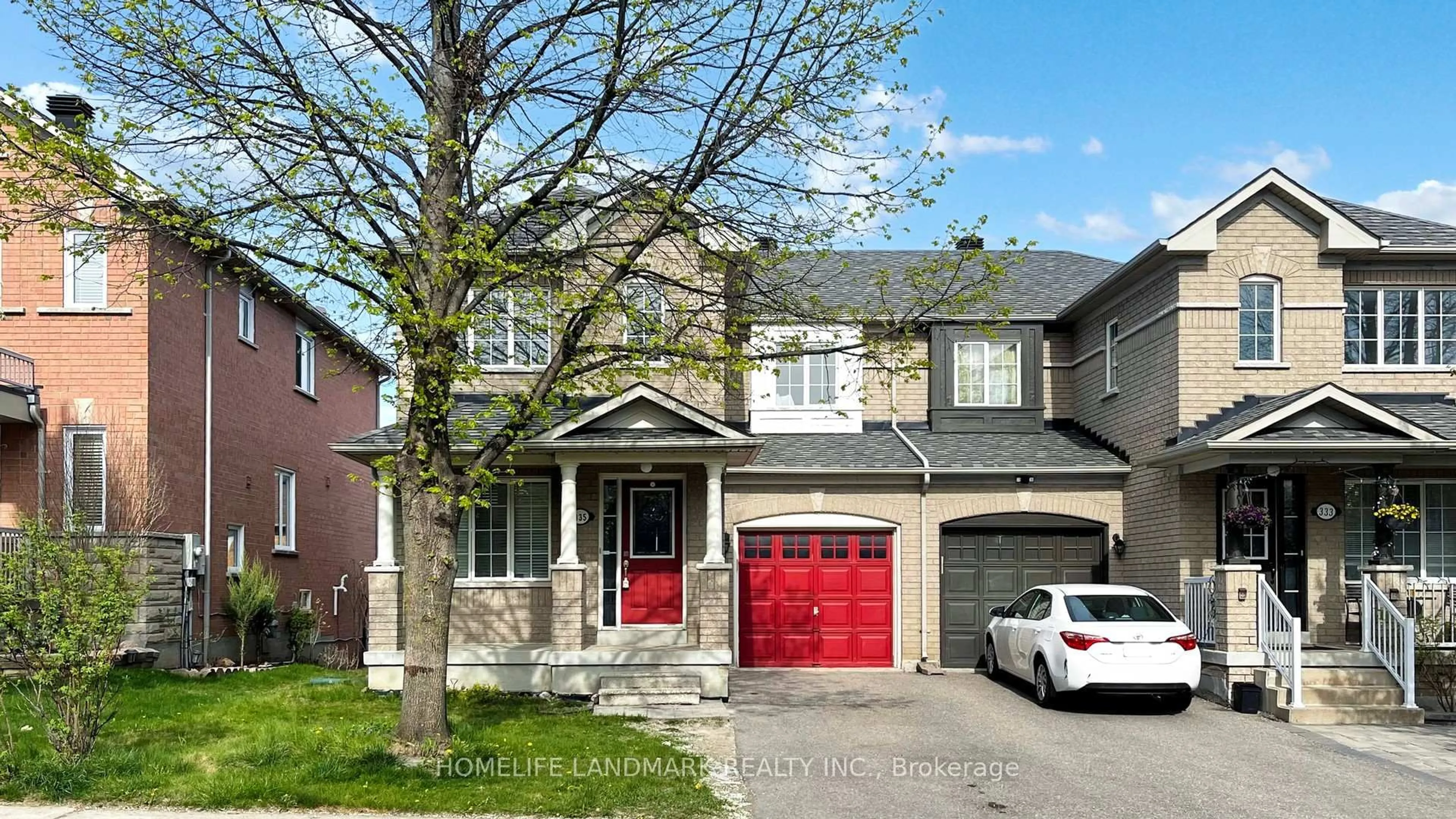 Home with brick exterior material, street for 335 Marble Pl, Newmarket Ontario L3X 2R7