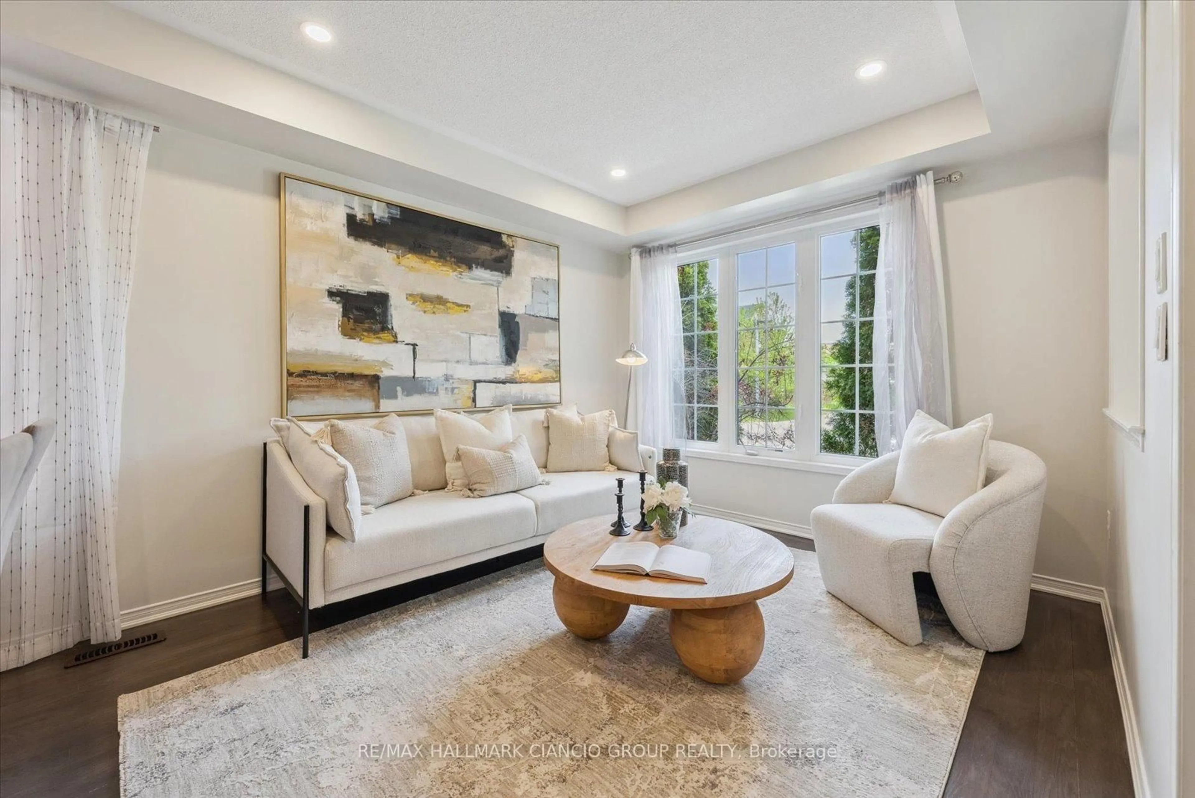 Living room with furniture, unknown for 6 Calafia St, Markham Ontario L6B 0H6