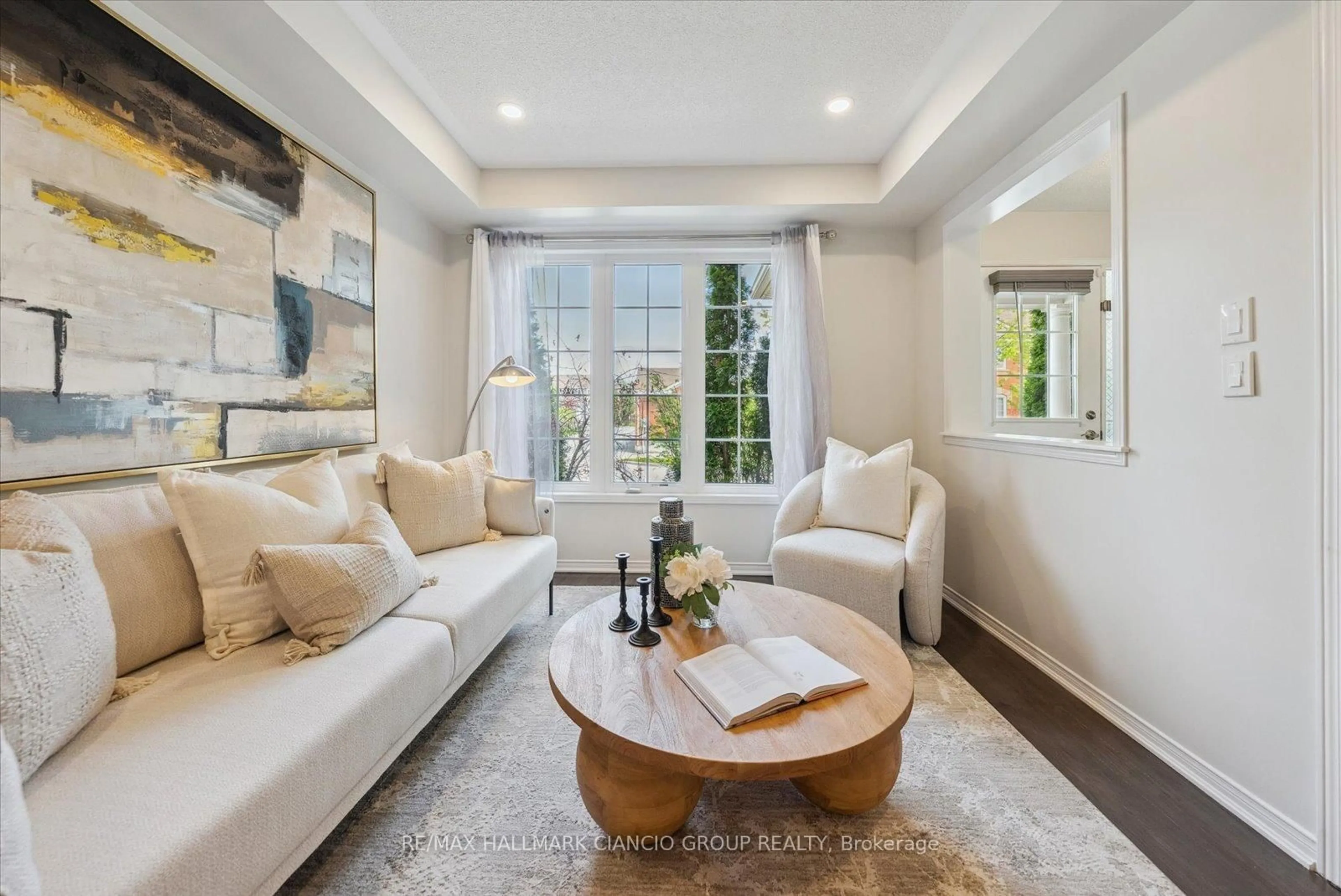 Living room with furniture, ceramic/tile floor for 6 Calafia St, Markham Ontario L6B 0H6
