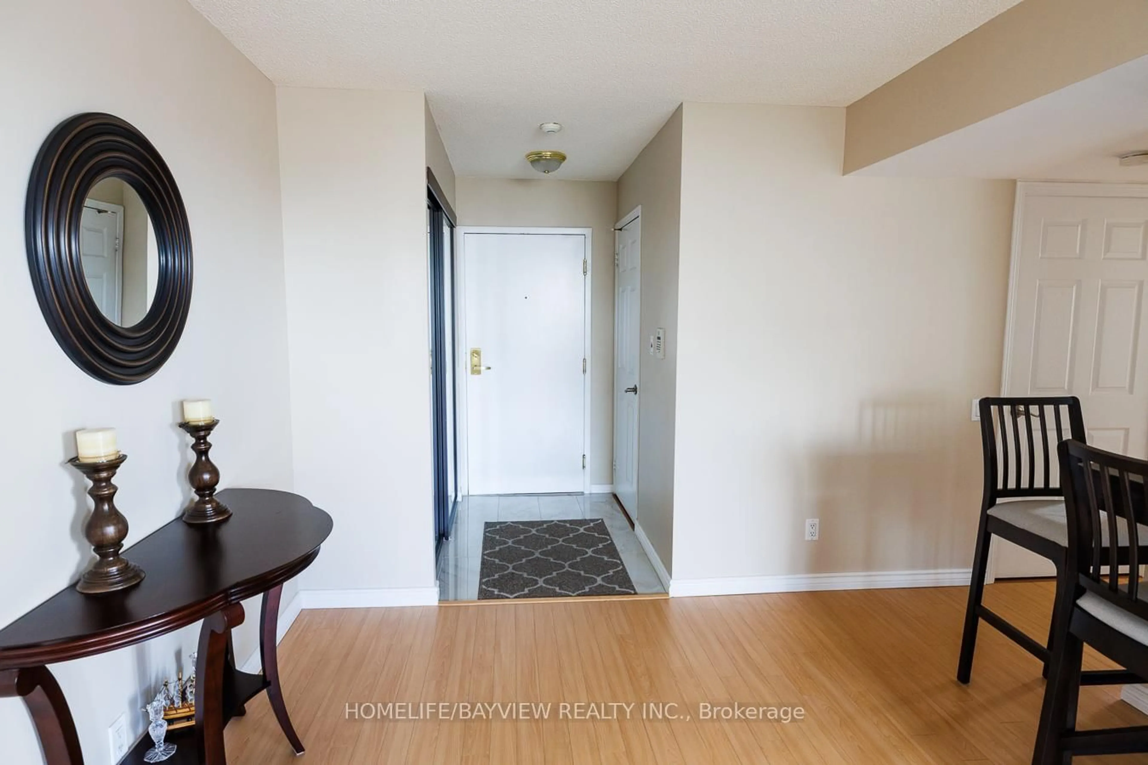 Indoor entryway for 5 Emerald Lane #703, Vaughan Ontario L4J 8P7