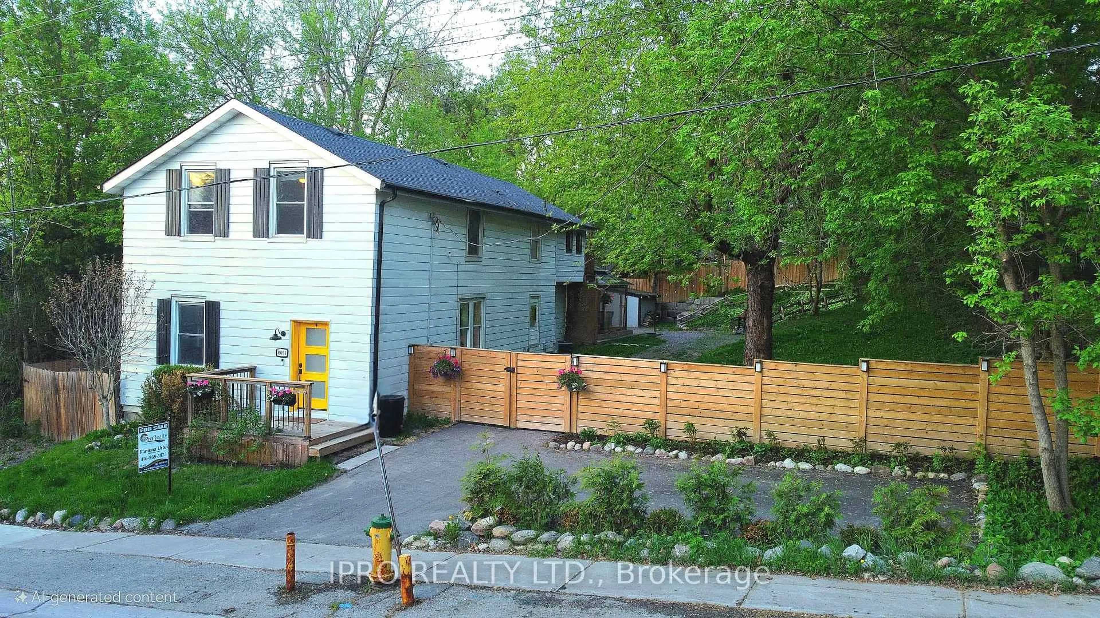 Unknown for 19051 Centre St, East Gwillimbury Ontario L0G 1M0
