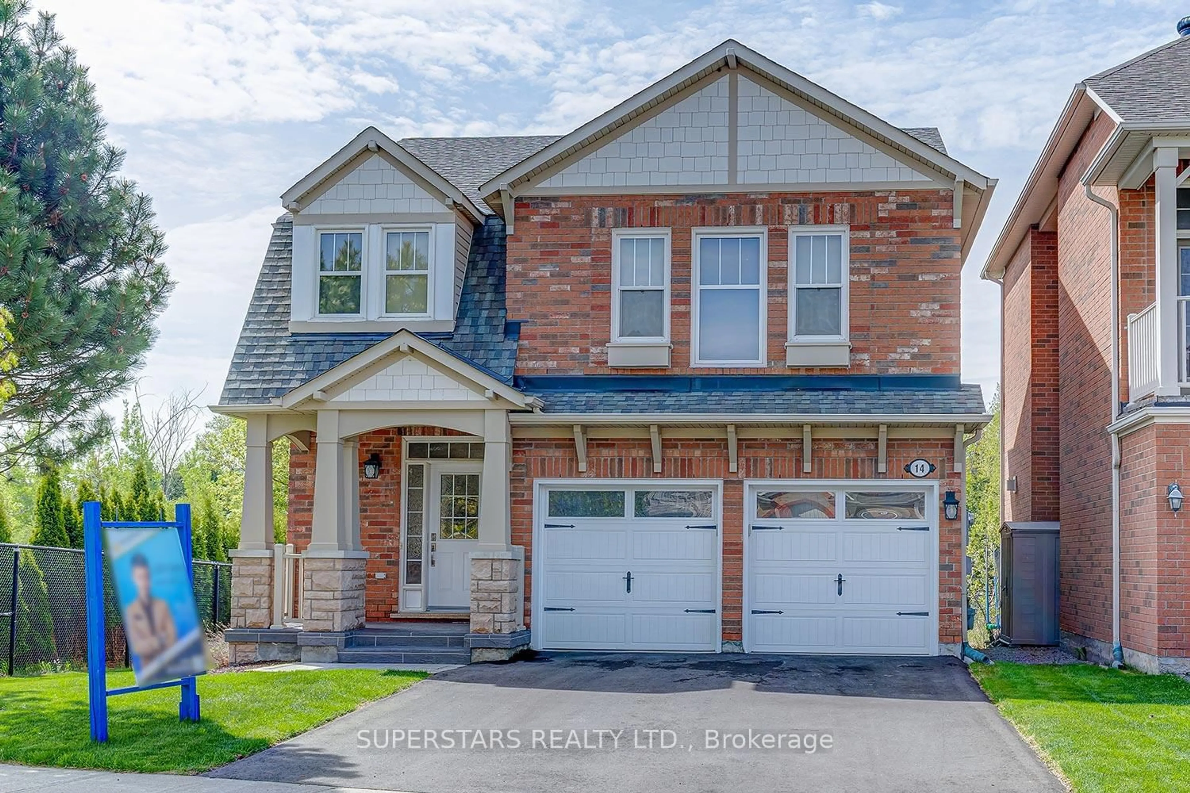 Home with brick exterior material, street for 14 Clausfarm Lane, Whitchurch-Stouffville Ontario L4A 0A8