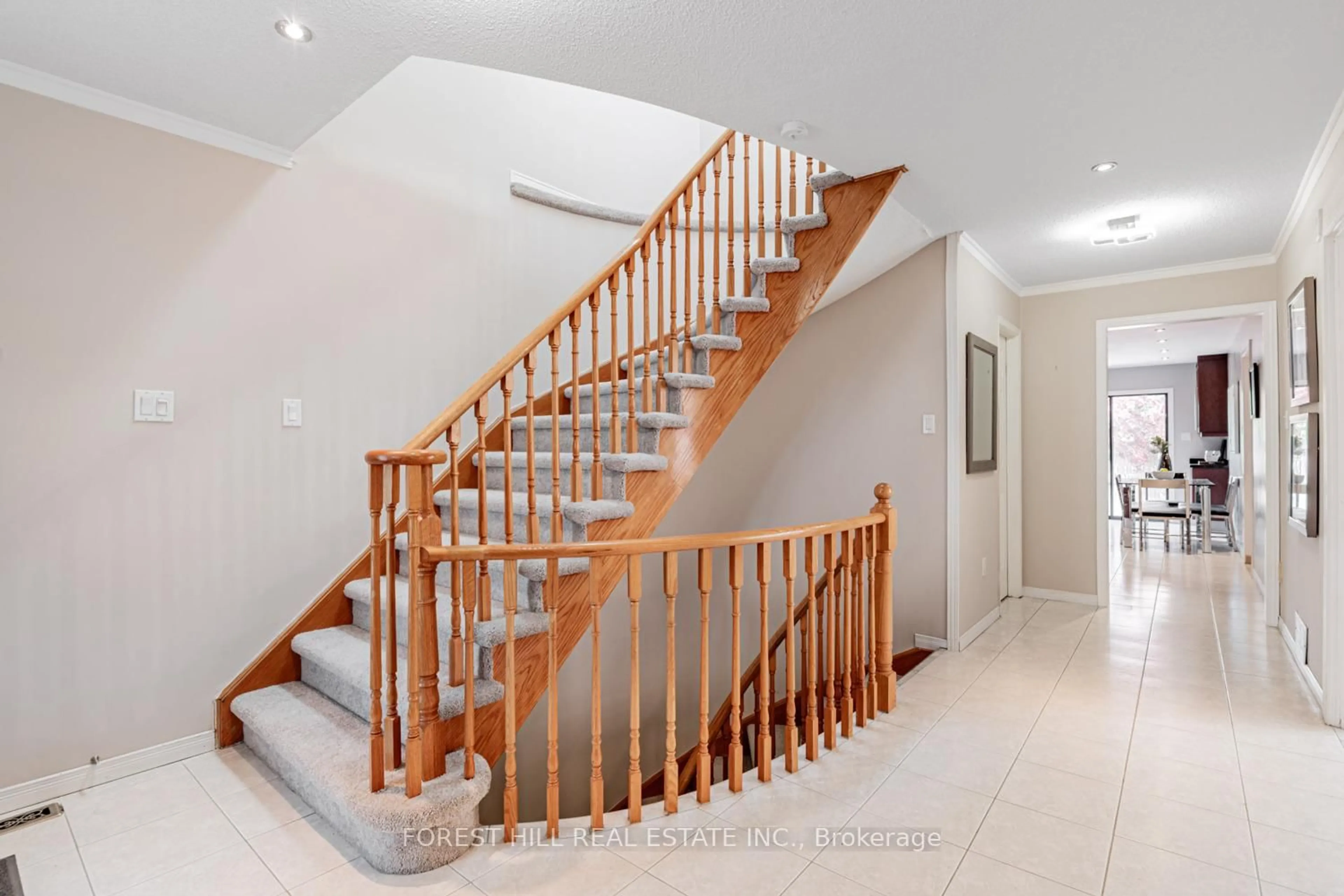 Stairs for 81 Croteau Cres, Vaughan Ontario L4J 5S8