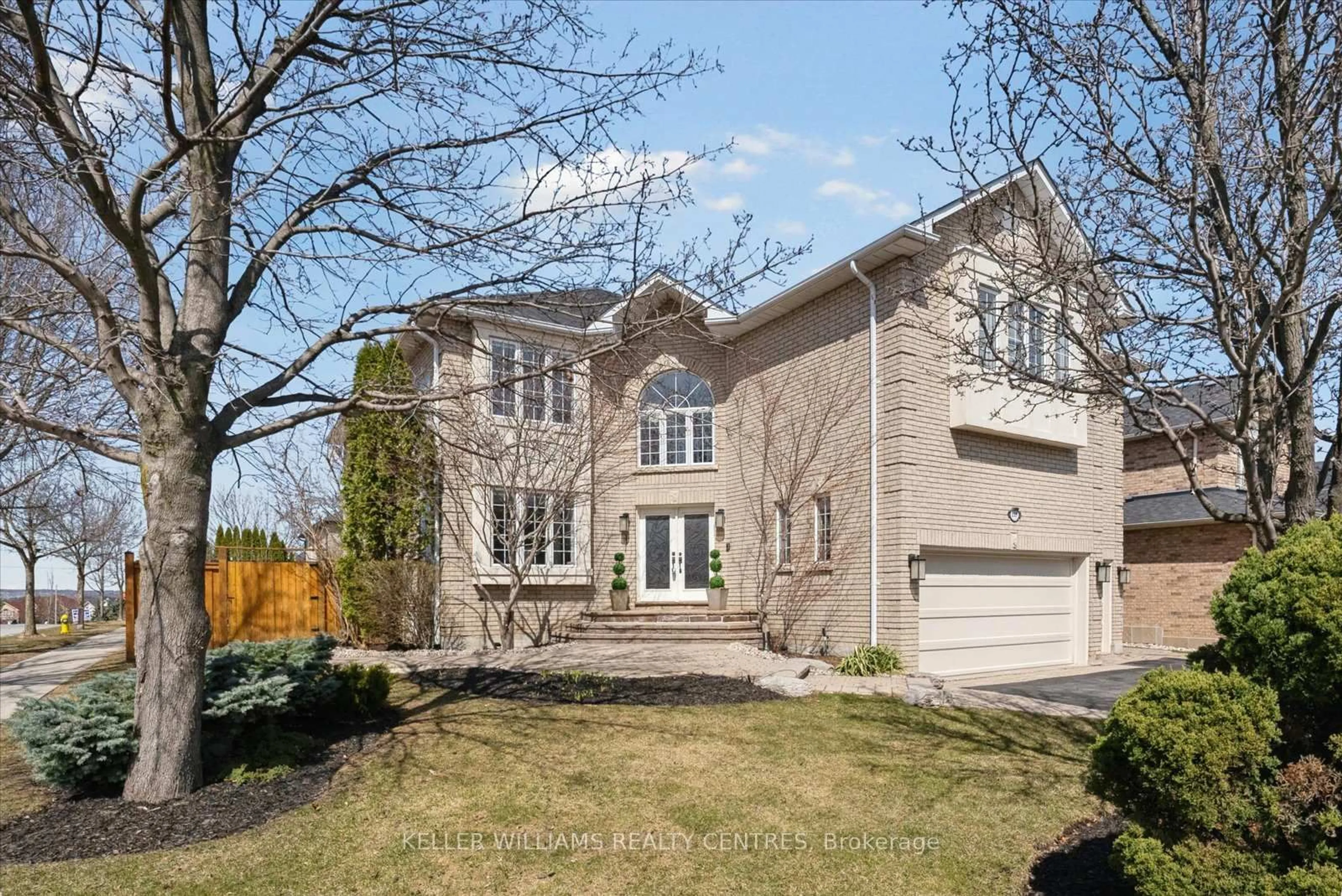 Home with brick exterior material, street for 135 Sanibel Cres, Vaughan Ontario L4J 8K7