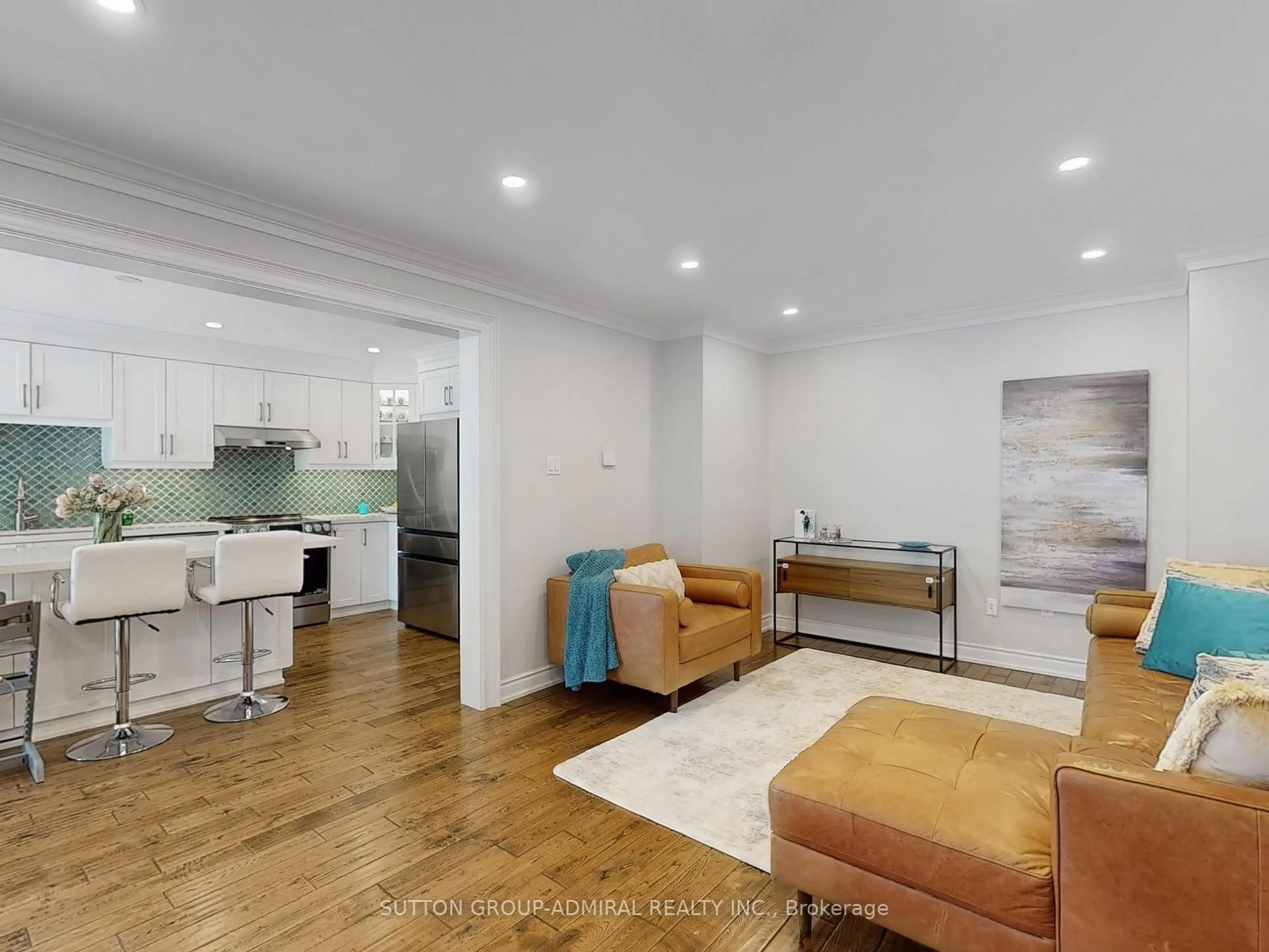 Open concept kitchen, unknown for 101 Glen Cres, Vaughan Ontario L4J 4W3